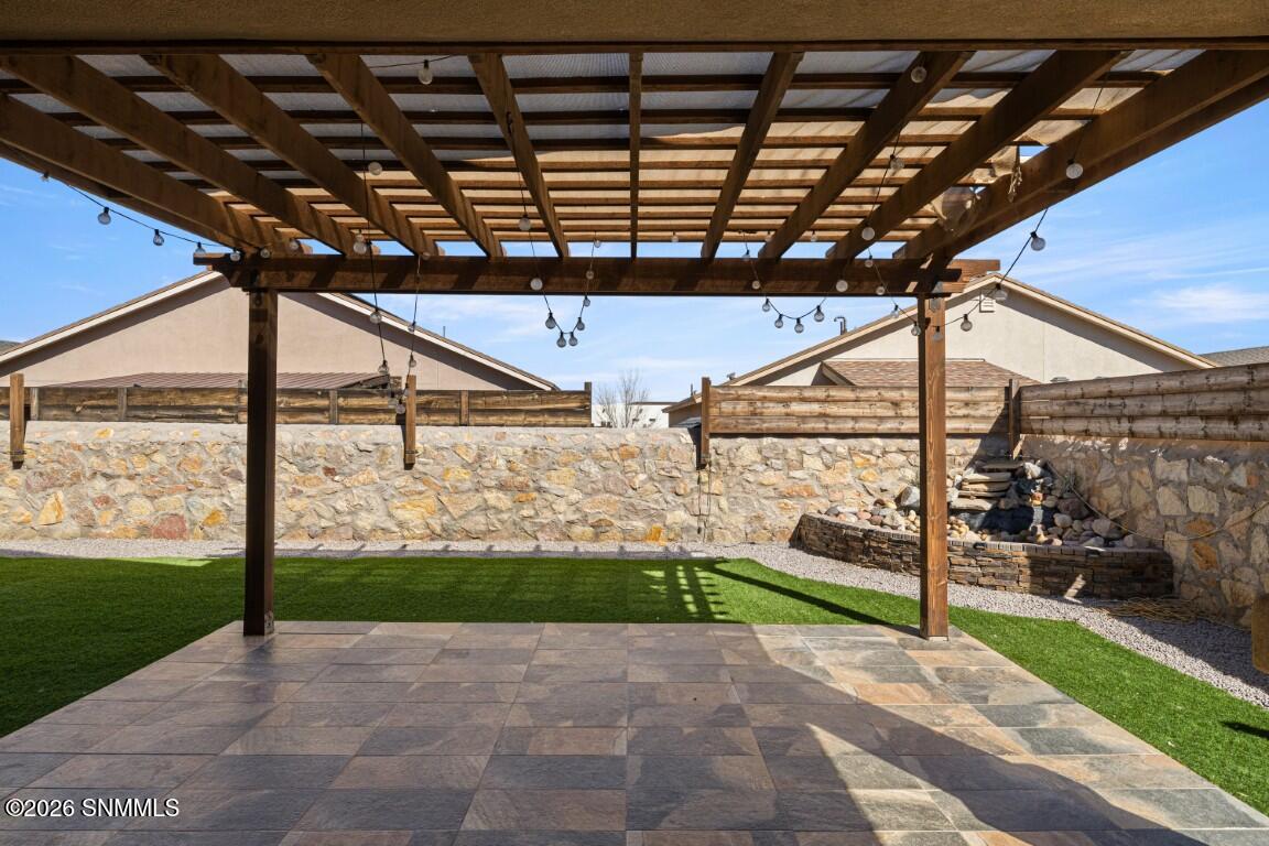 890-Holly-Park-MLS-Camera-Guy-31