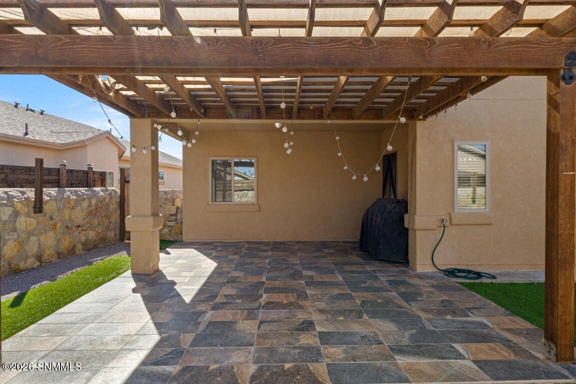 890-Holly-Park-MLS-Camera-Guy-32