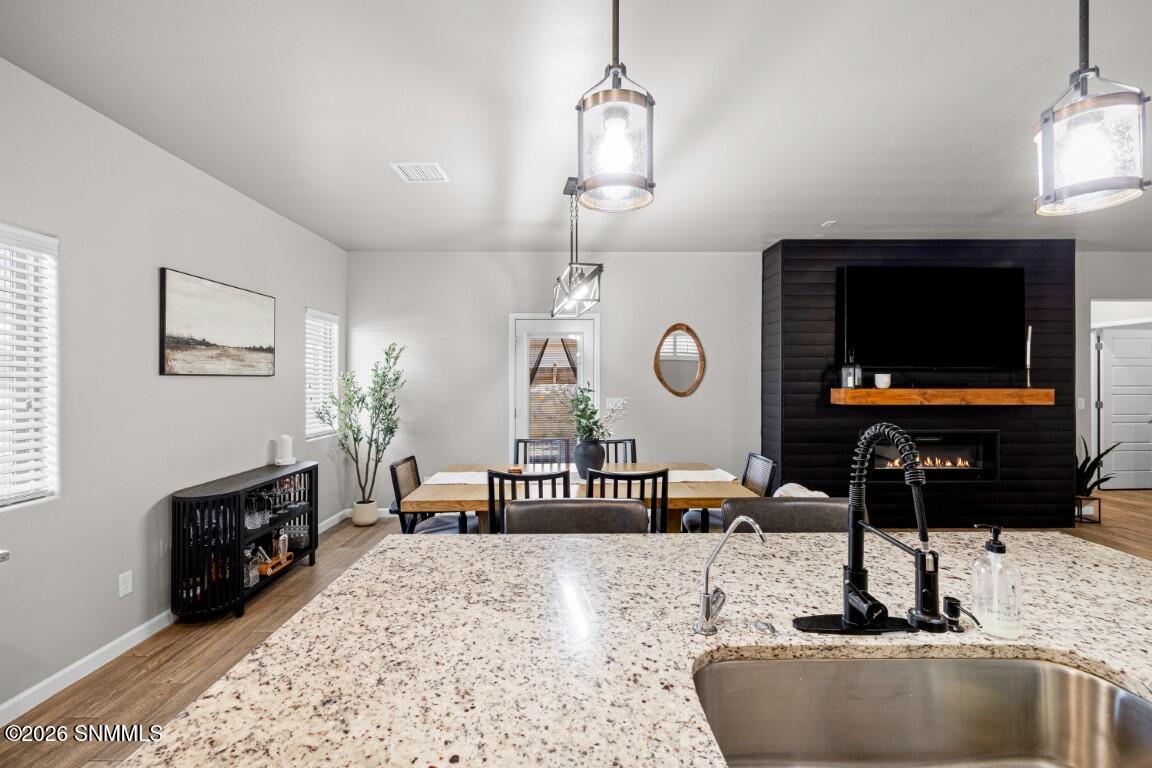 890-Holly-Park-MLS-Camera-Guy-16