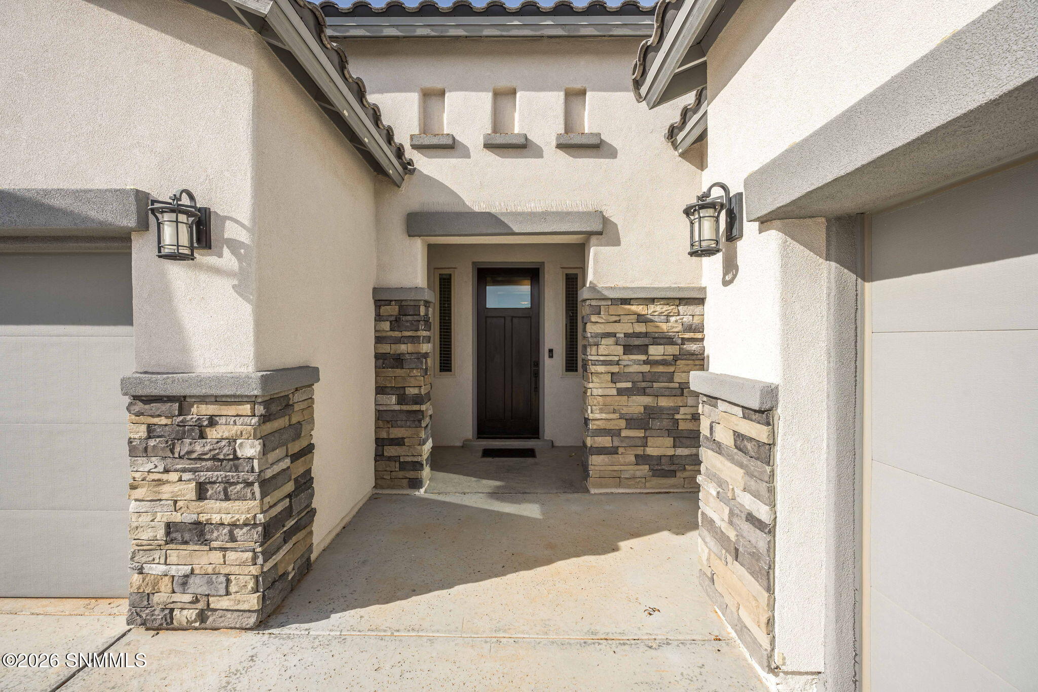 5-web-or-mls-Snappin Homes (Rosemary6245