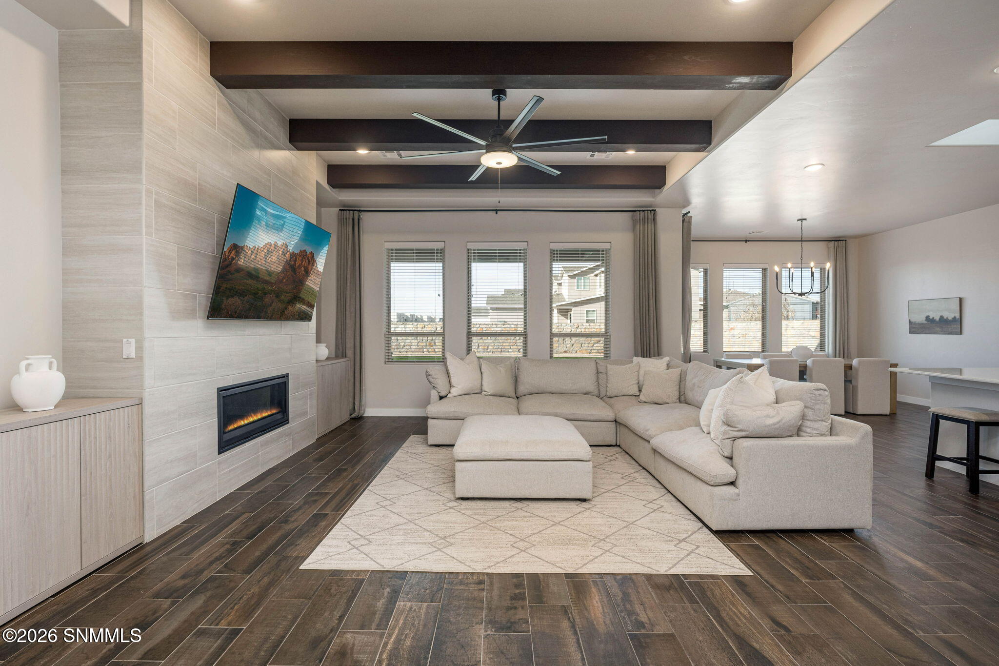 8-web-or-mls-Snappin Homes (Rosemary6245