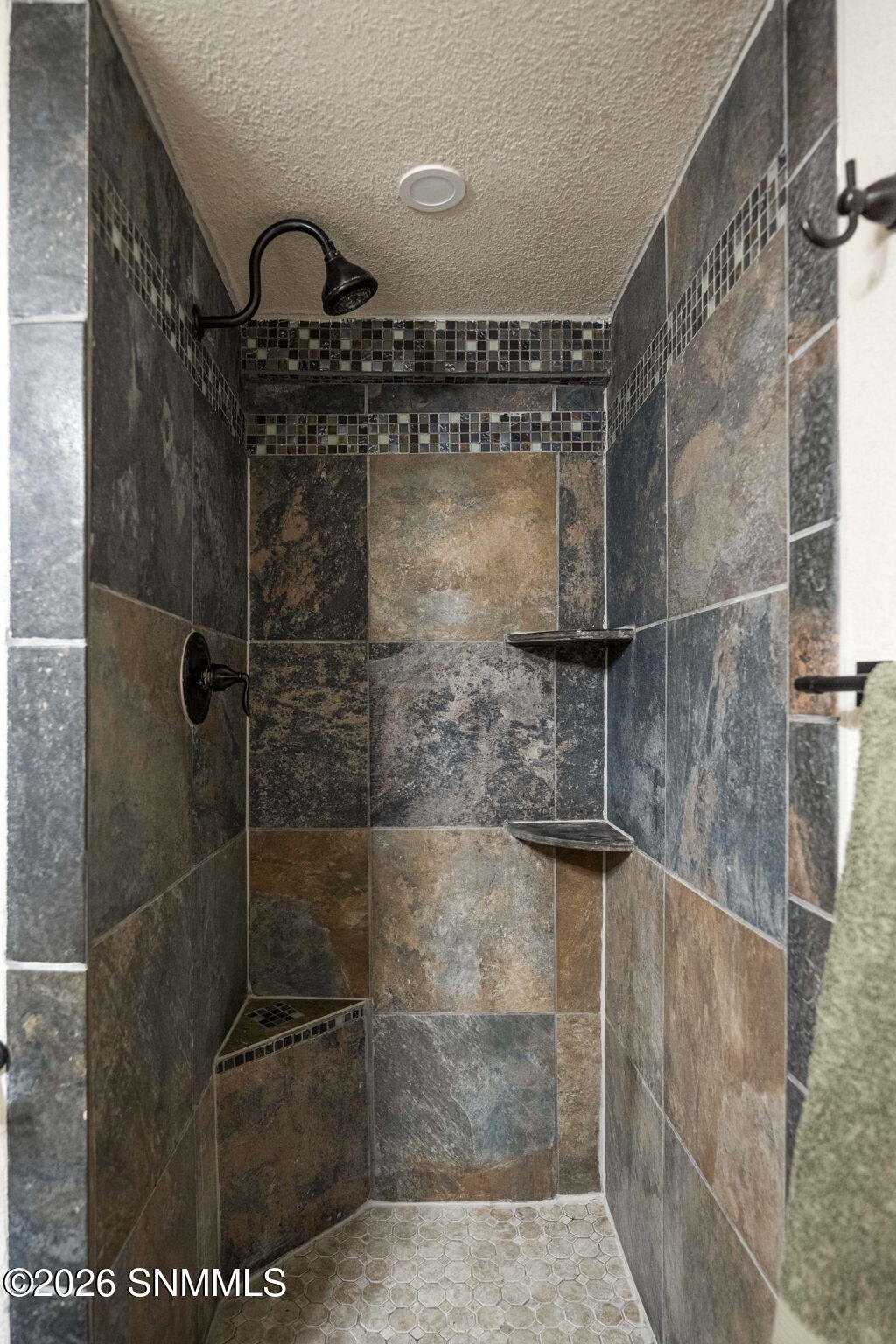 32-web-or-mls-Snappin Homes (Wildwind299