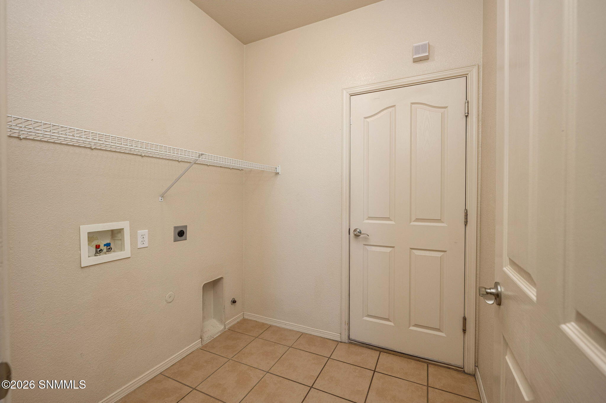 24-web-or-mls-Snappin Homes (Rimrock4626