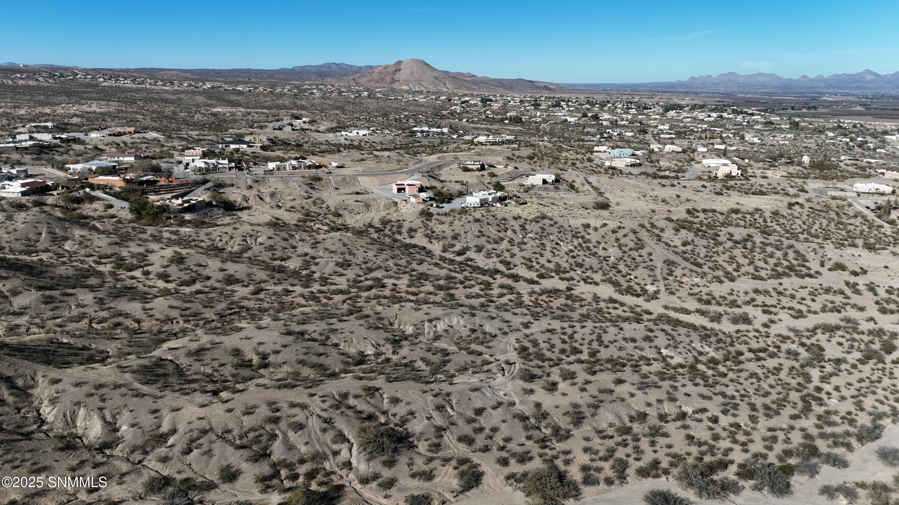 2 - 5750 Dusty Prints Rd