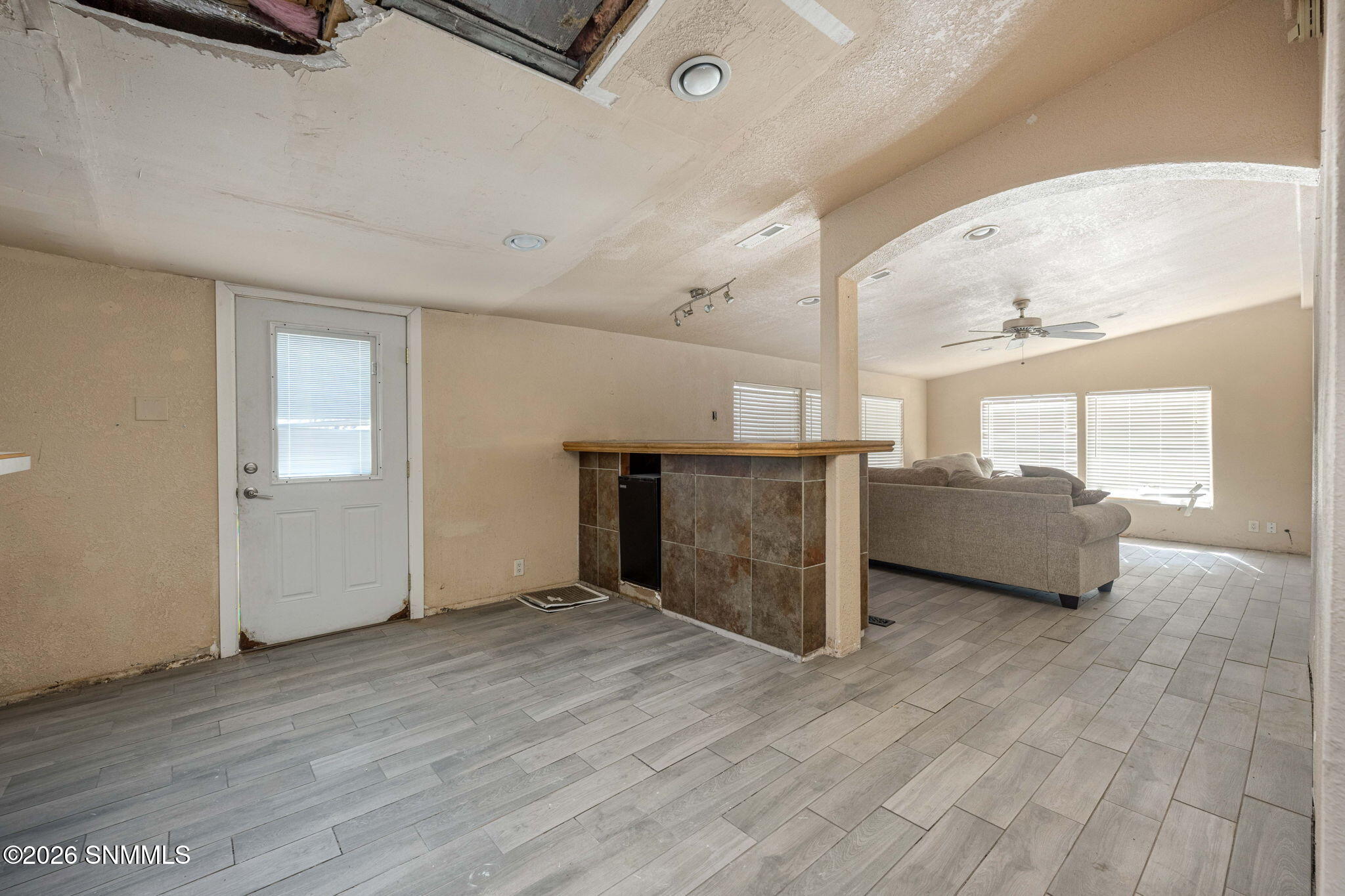 11-web-or-mls-Snappin Homes (Country4740