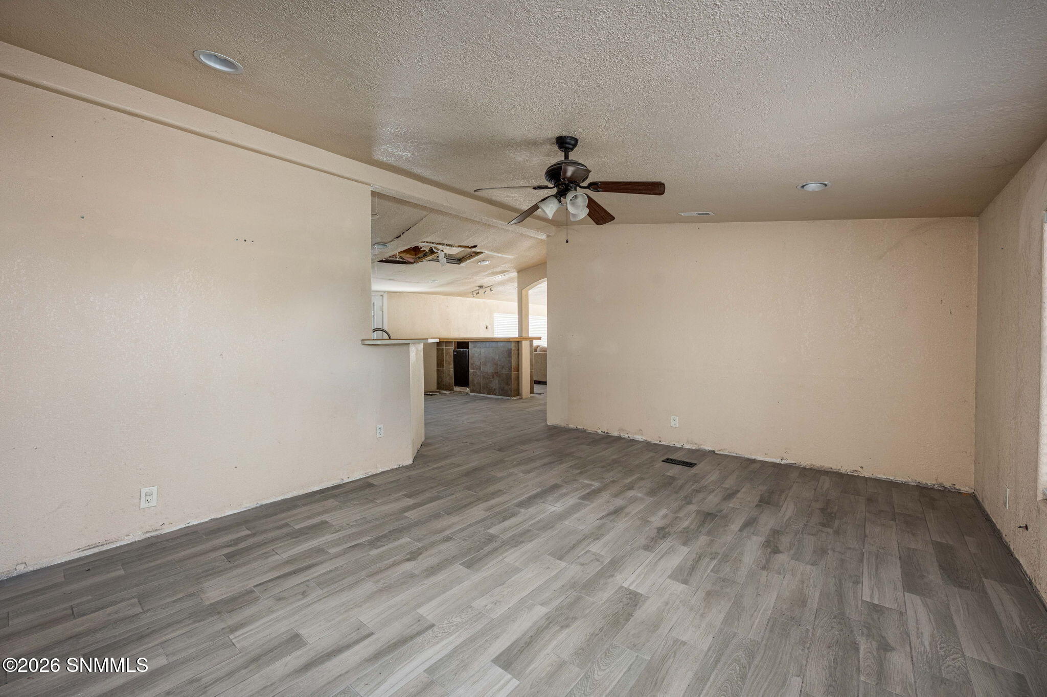 5-web-or-mls-Snappin Homes (Country4740)