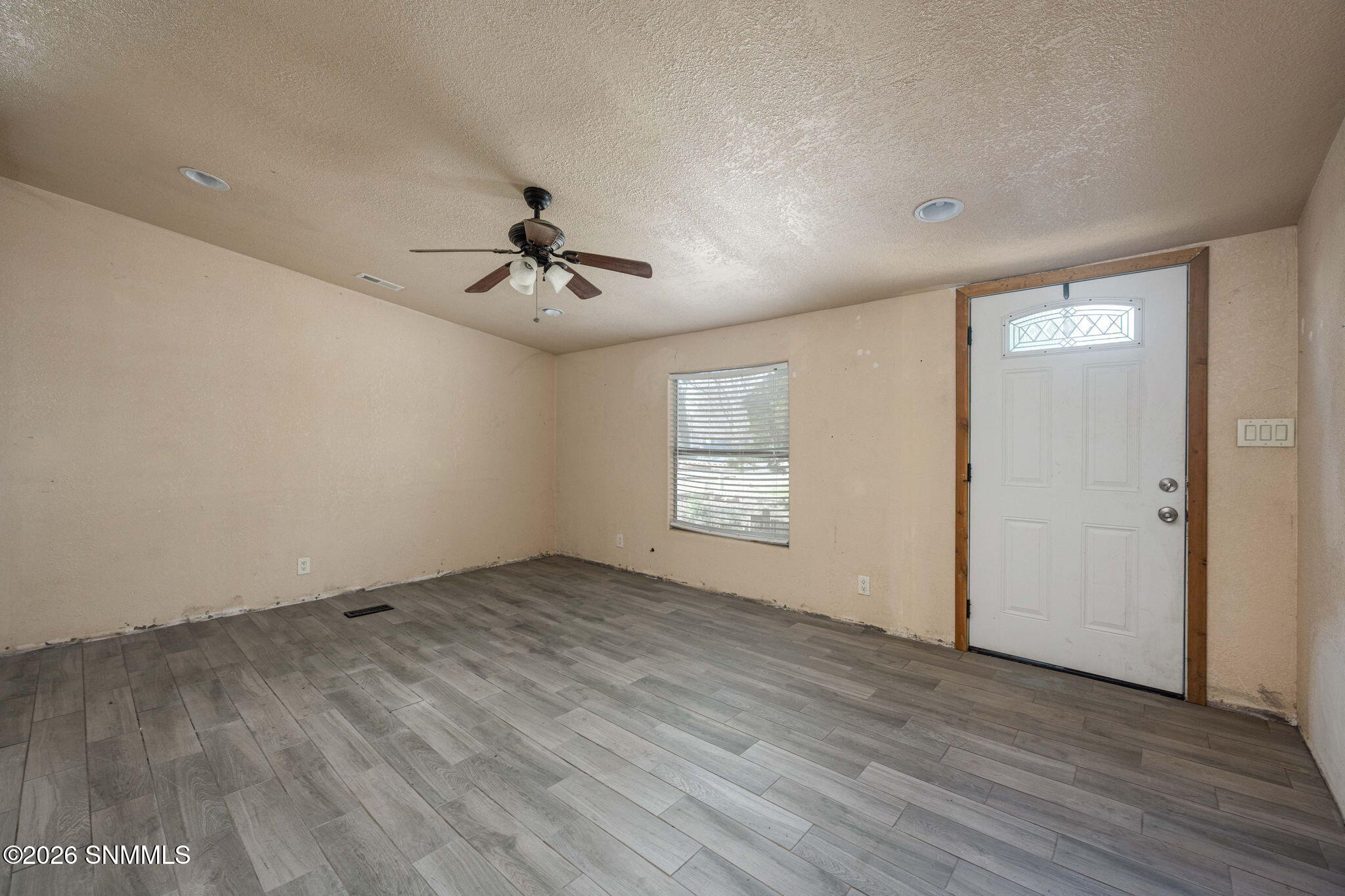 6-web-or-mls-Snappin Homes (Country4740)