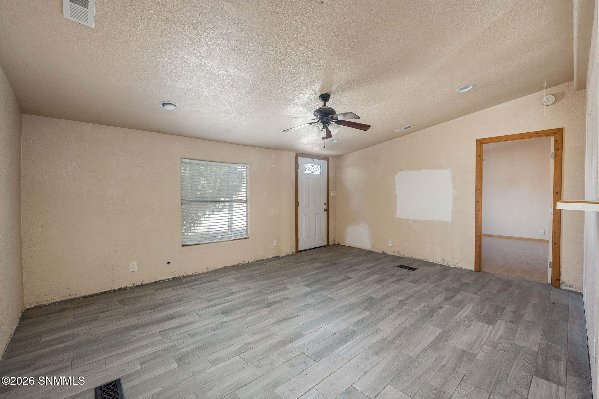 7-web-or-mls-Snappin Homes (Country4740)