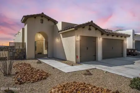 3001 Don Buck Drive, Las Cruces, New Mexico 88011, 4 Bedrooms Bedrooms, ,3 BathroomsBathrooms,Residential,For Sale,Don Buck,2600713