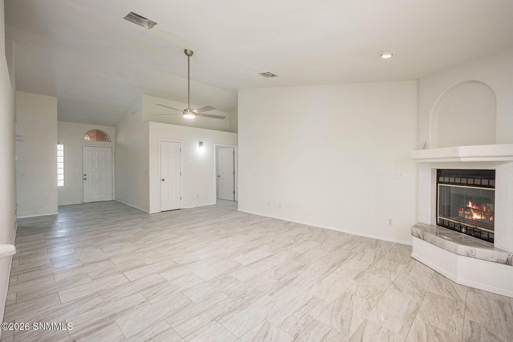 8-web-or-mls-Snappin Homes (SquawMountai