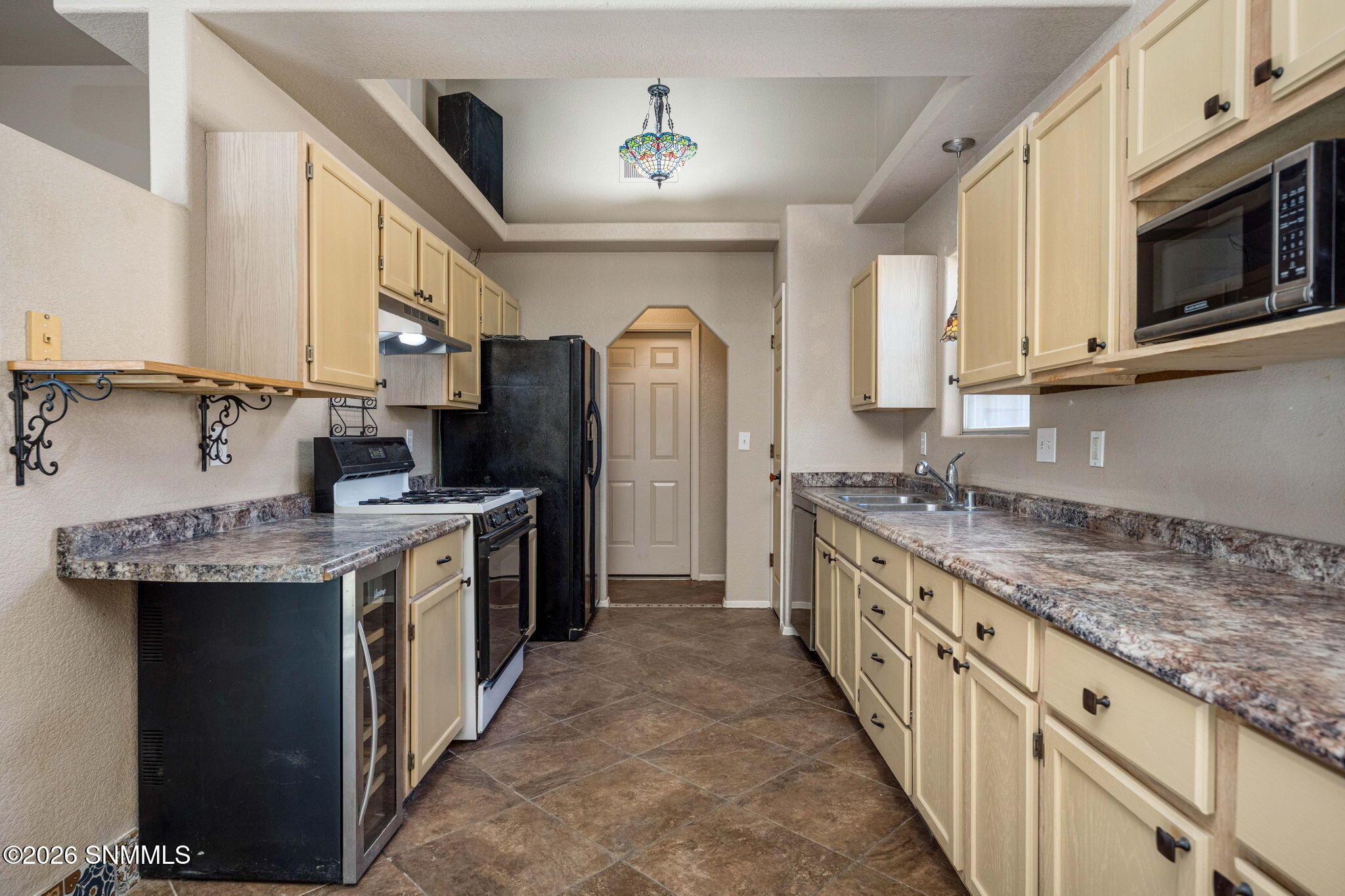 13-web-or-mls-Snappin Homes (Redland5016