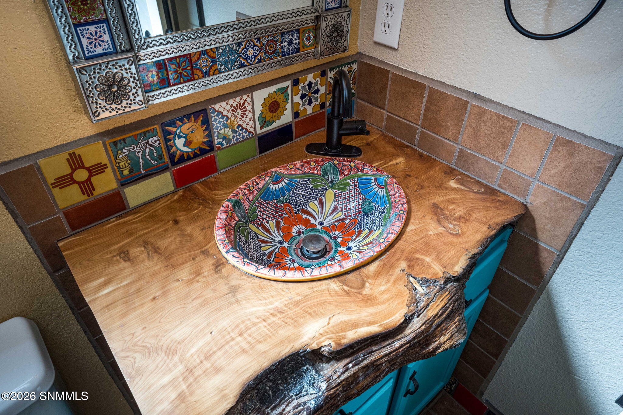 26-web-or-mls-Snappin Homes (Redland5016