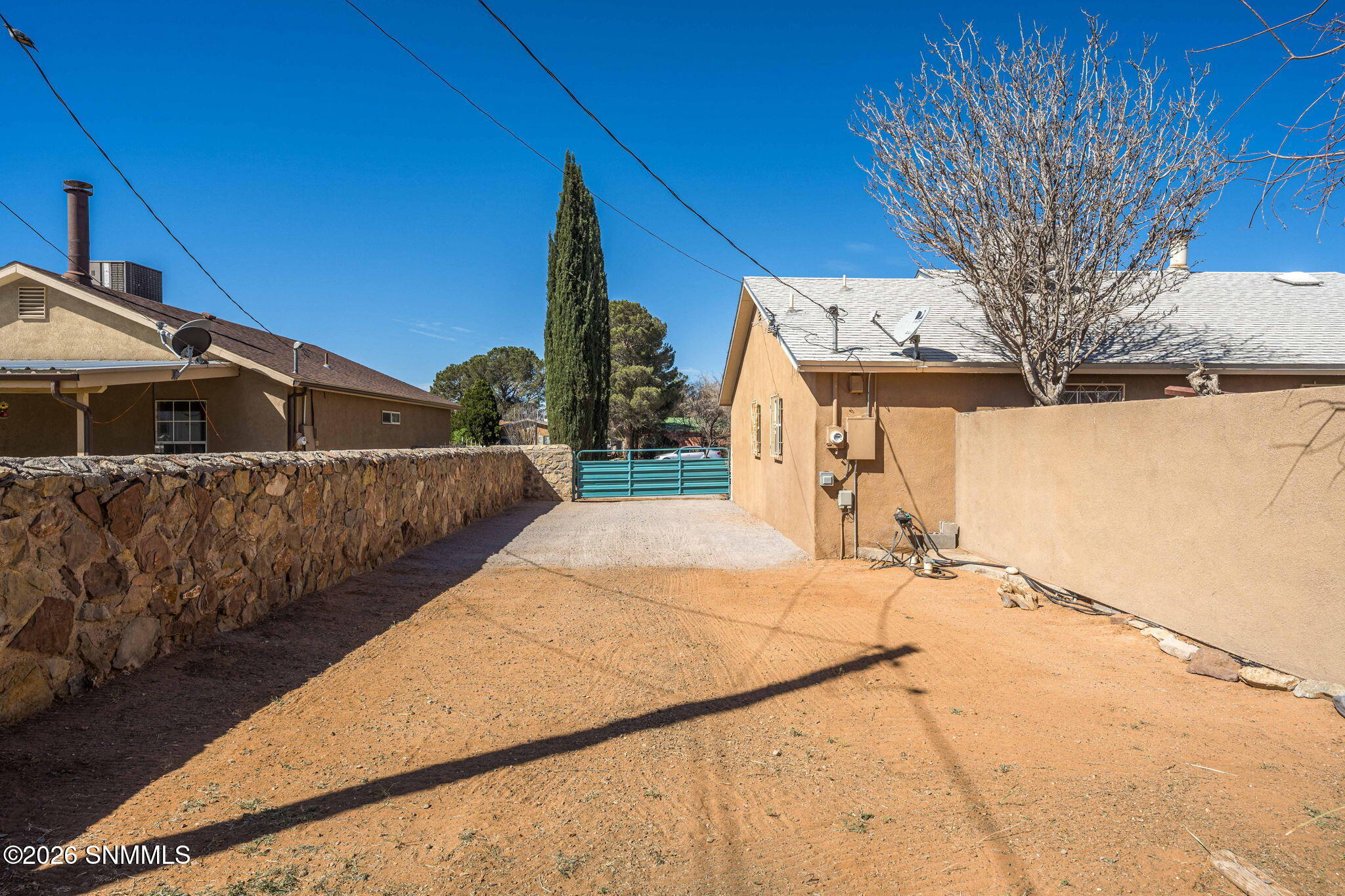 48-web-or-mls-Snappin Homes (Redland5016