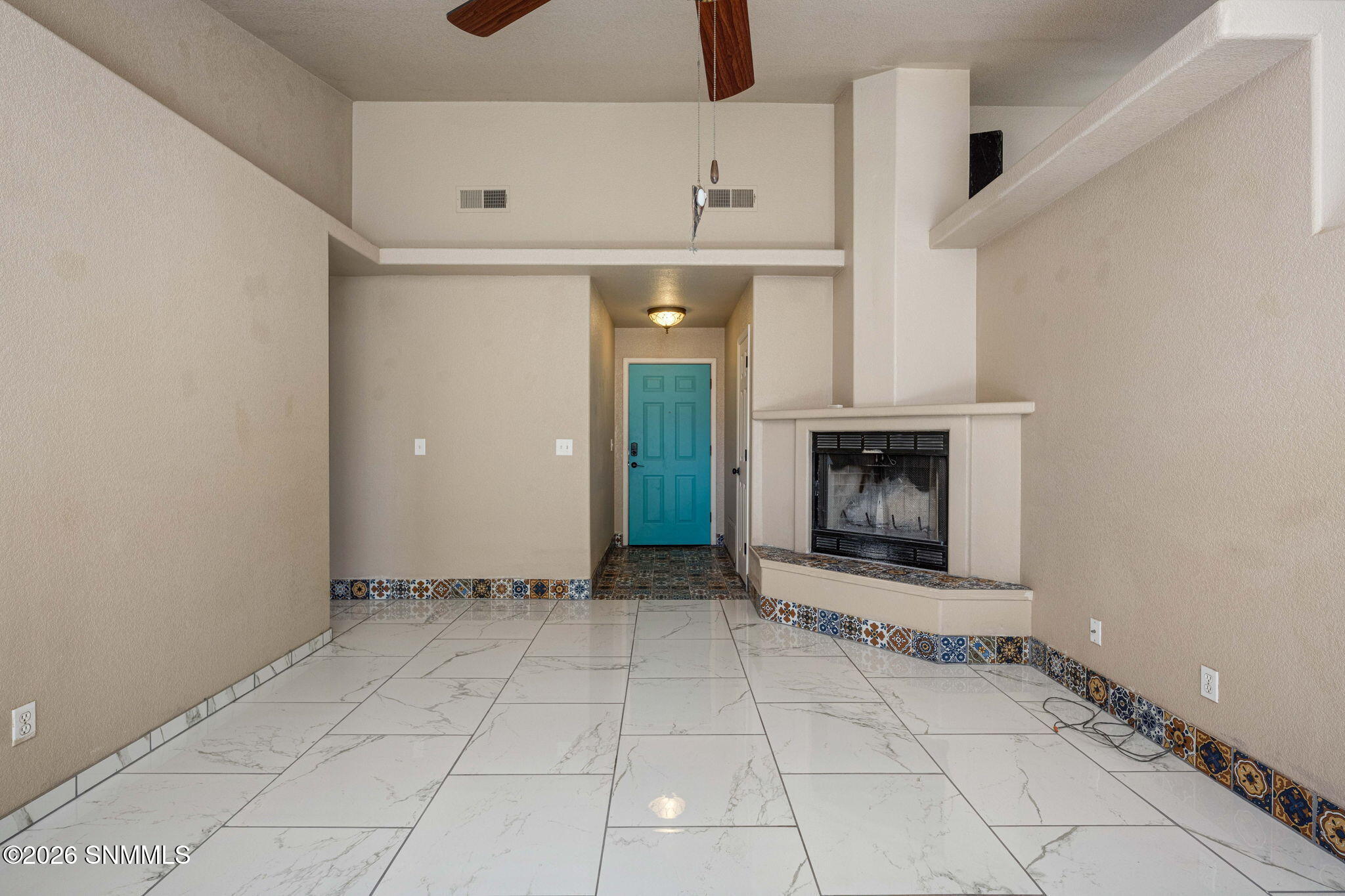 9-web-or-mls-Snappin Homes (Redland5016)