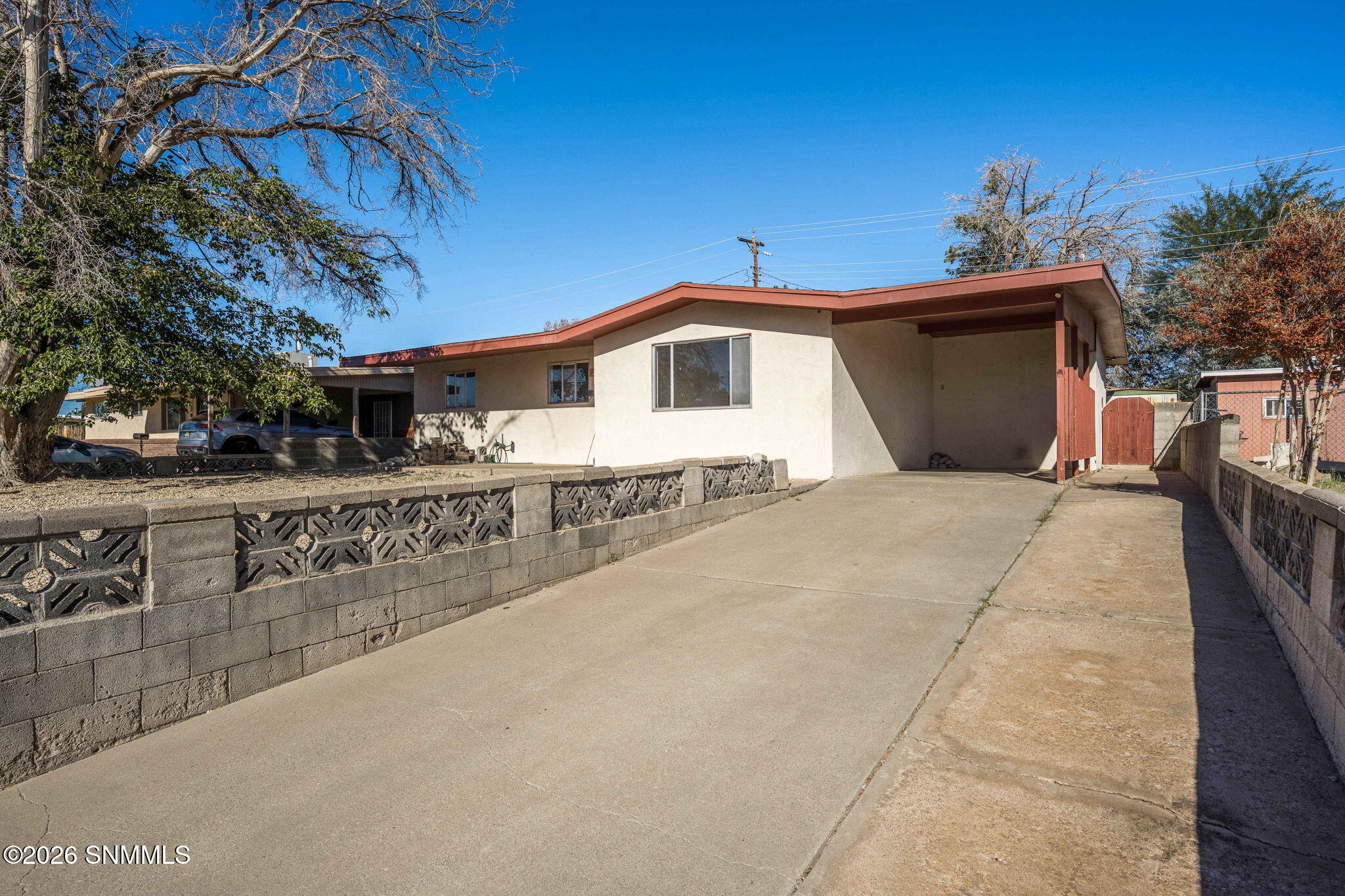 2-web-or-mls-Snappin Homes (Skyway1205)-