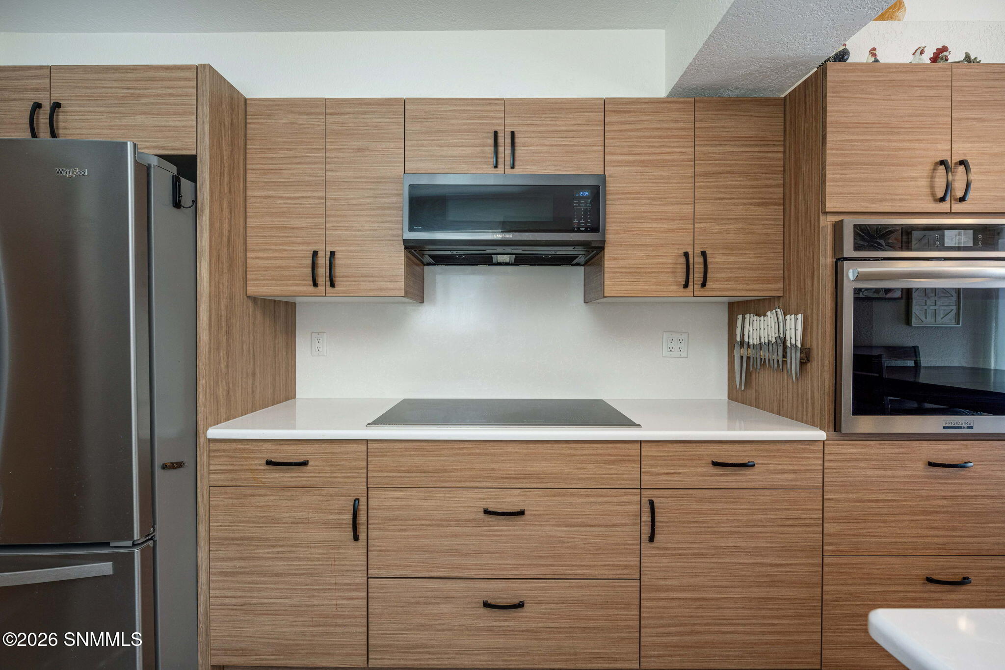 15-web-or-mls-Snappin Homes (Berkshire11