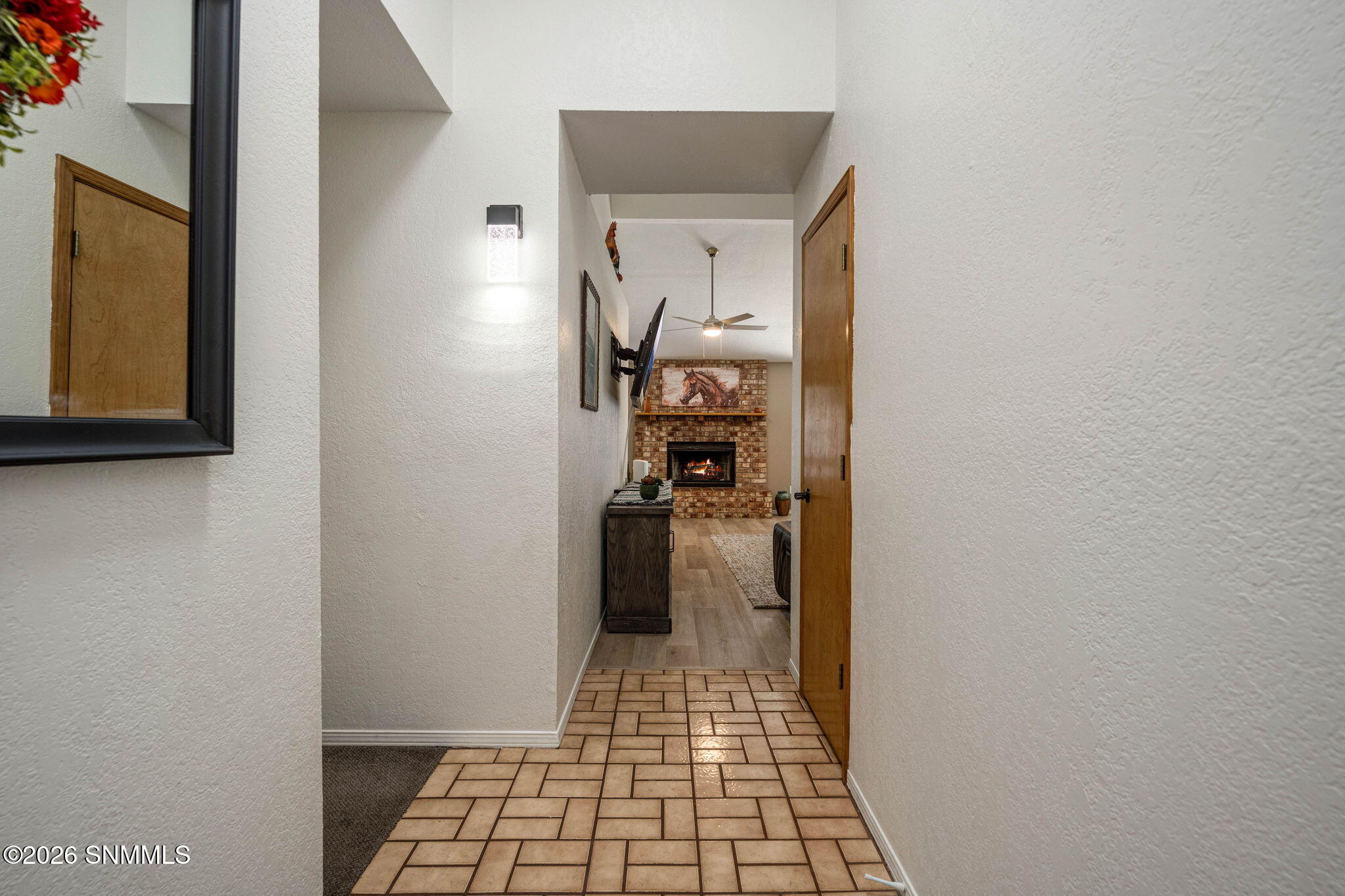 4-web-or-mls-Snappin Homes (Berkshire114