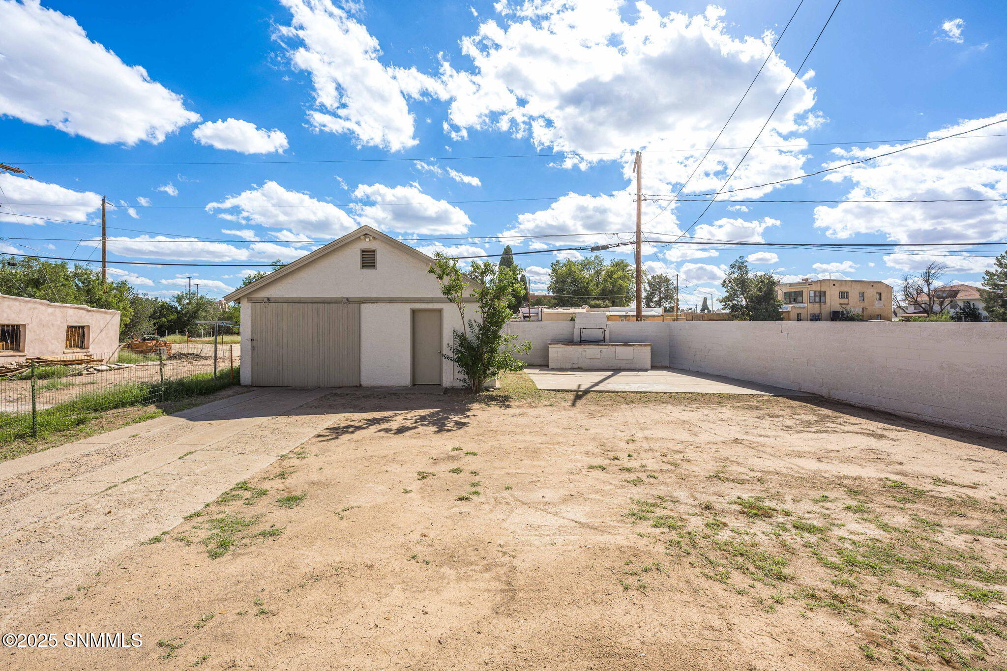 27-web-or-mls-Snappin Homes (Willoughby2