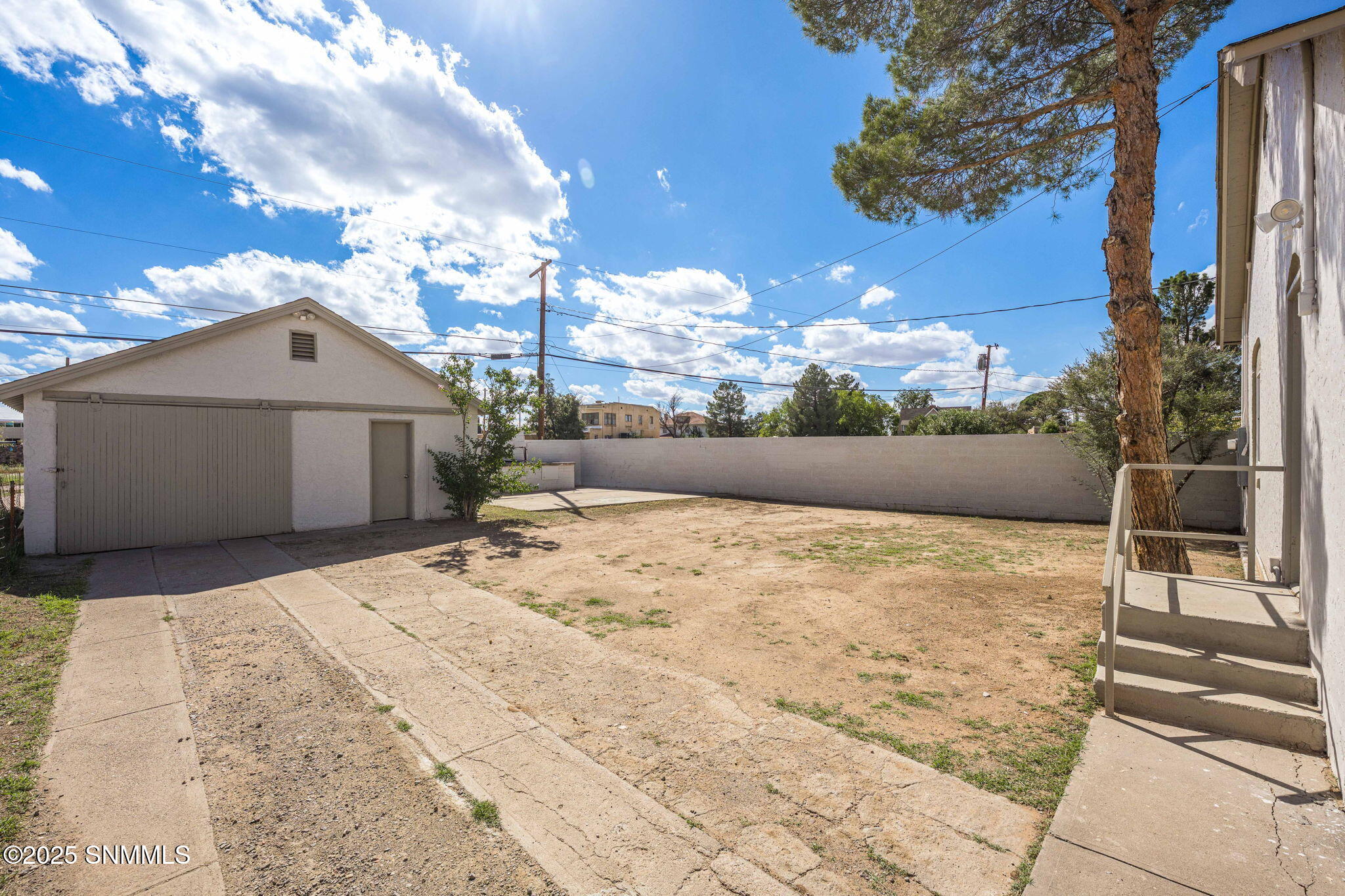 28-web-or-mls-Snappin Homes (Willoughby2