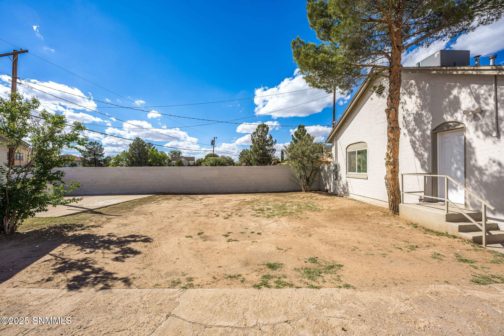 29-web-or-mls-Snappin Homes (Willoughby2