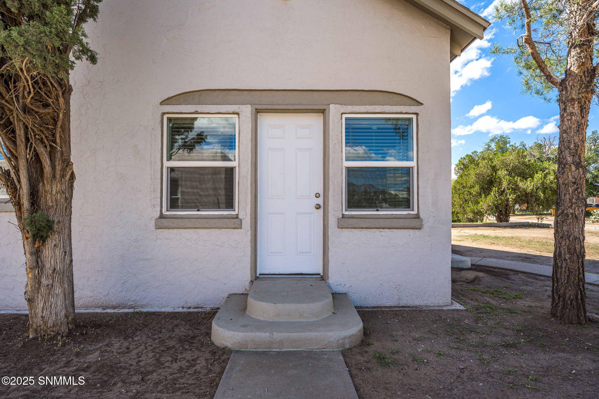 35-web-or-mls-Snappin Homes (Willoughby2