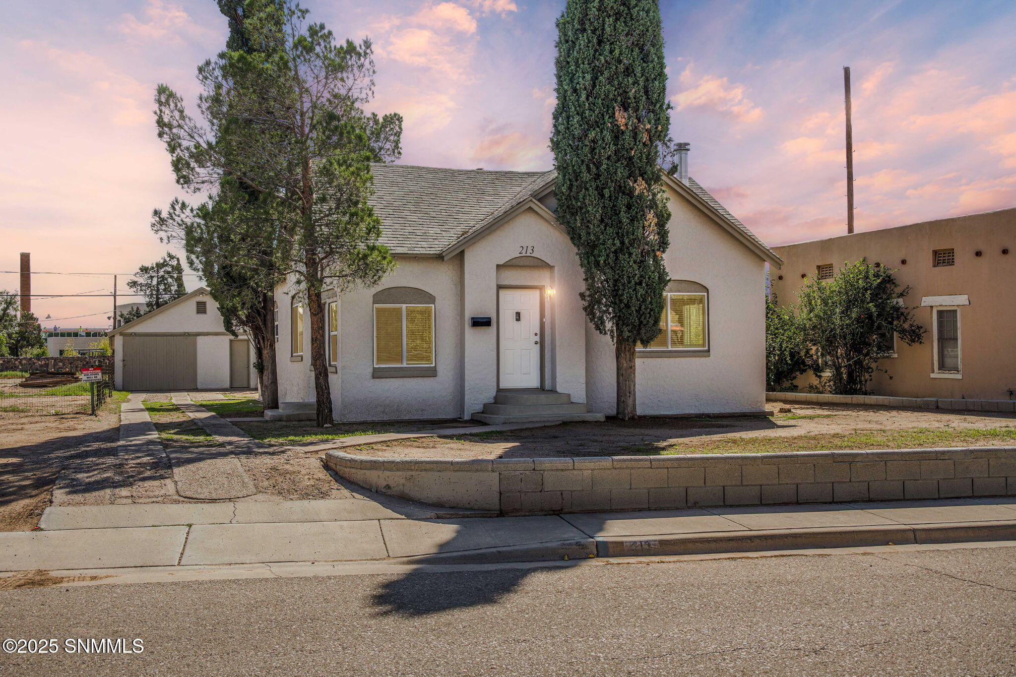 36-web-or-mls-Snappin Homes (Willoughby2