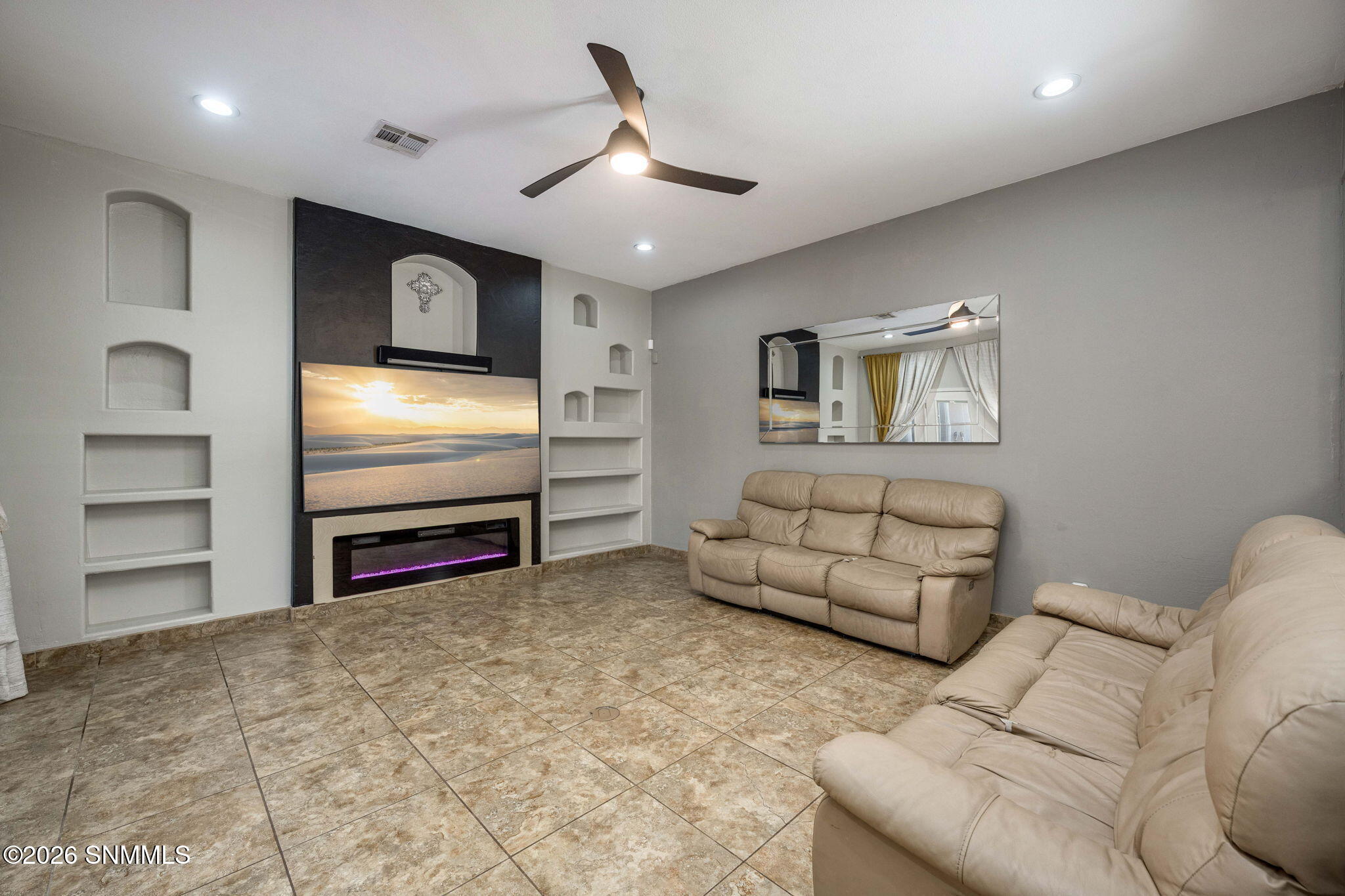 12-web-or-mls-Snappin Homes (SanCarlos51