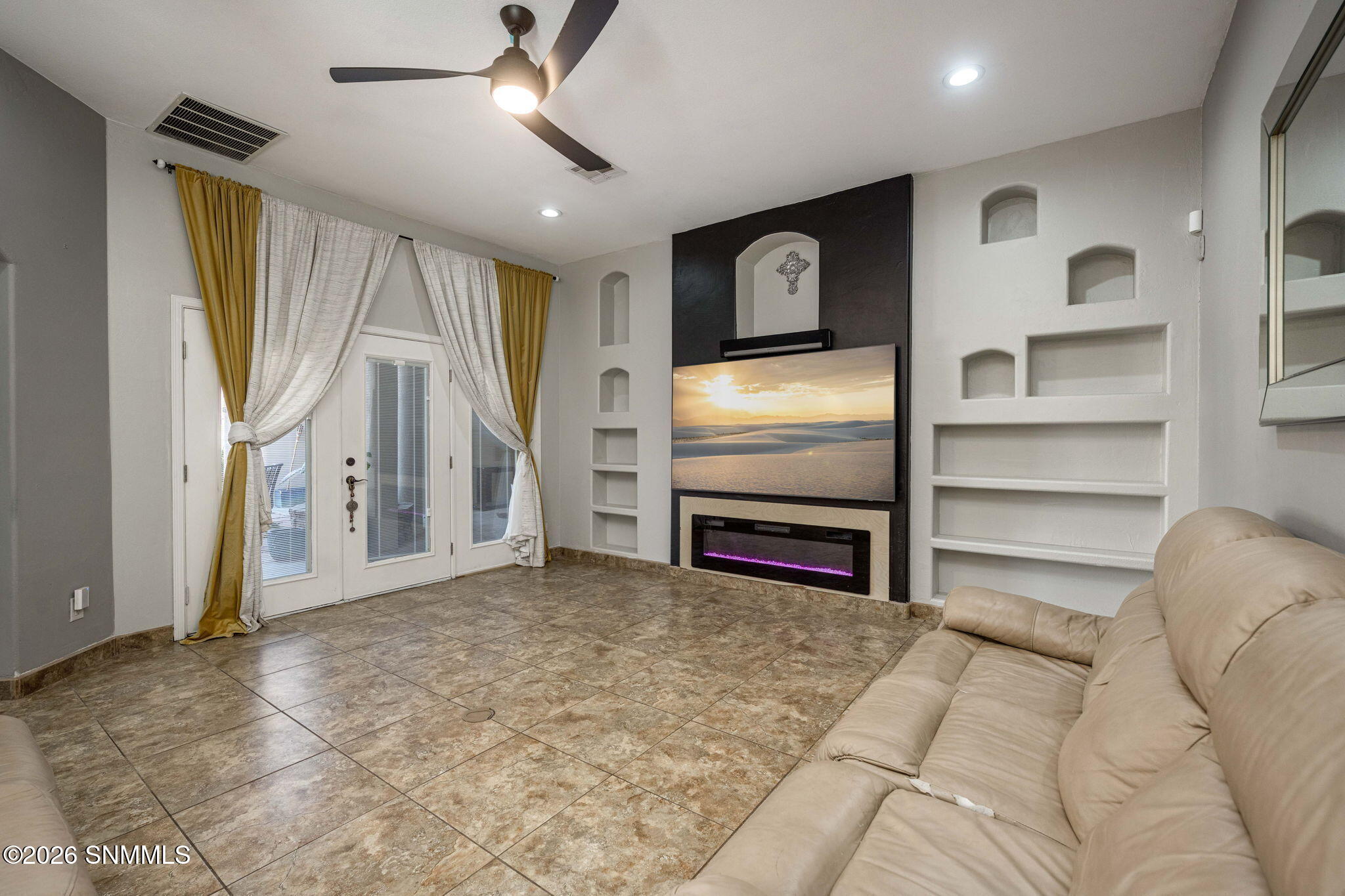 14-web-or-mls-Snappin Homes (SanCarlos51