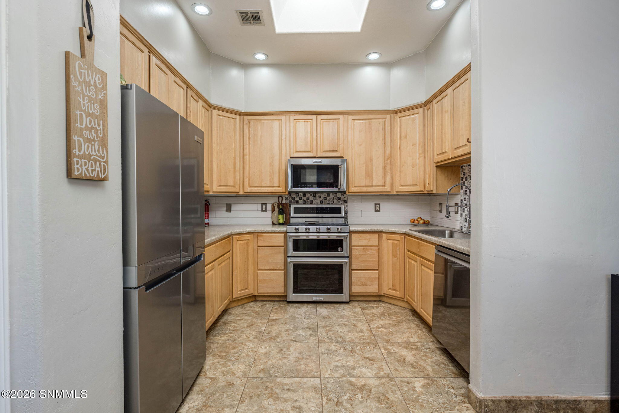 17-web-or-mls-Snappin Homes (SanCarlos51