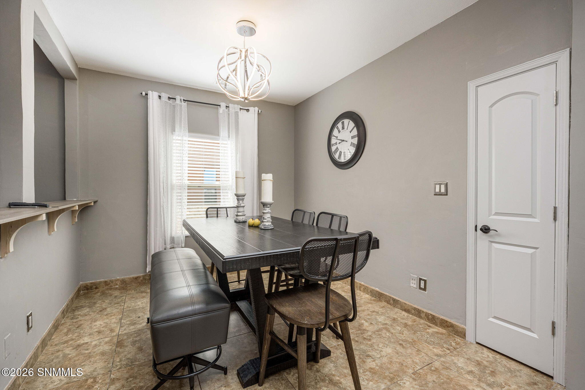 23-web-or-mls-Snappin Homes (SanCarlos51