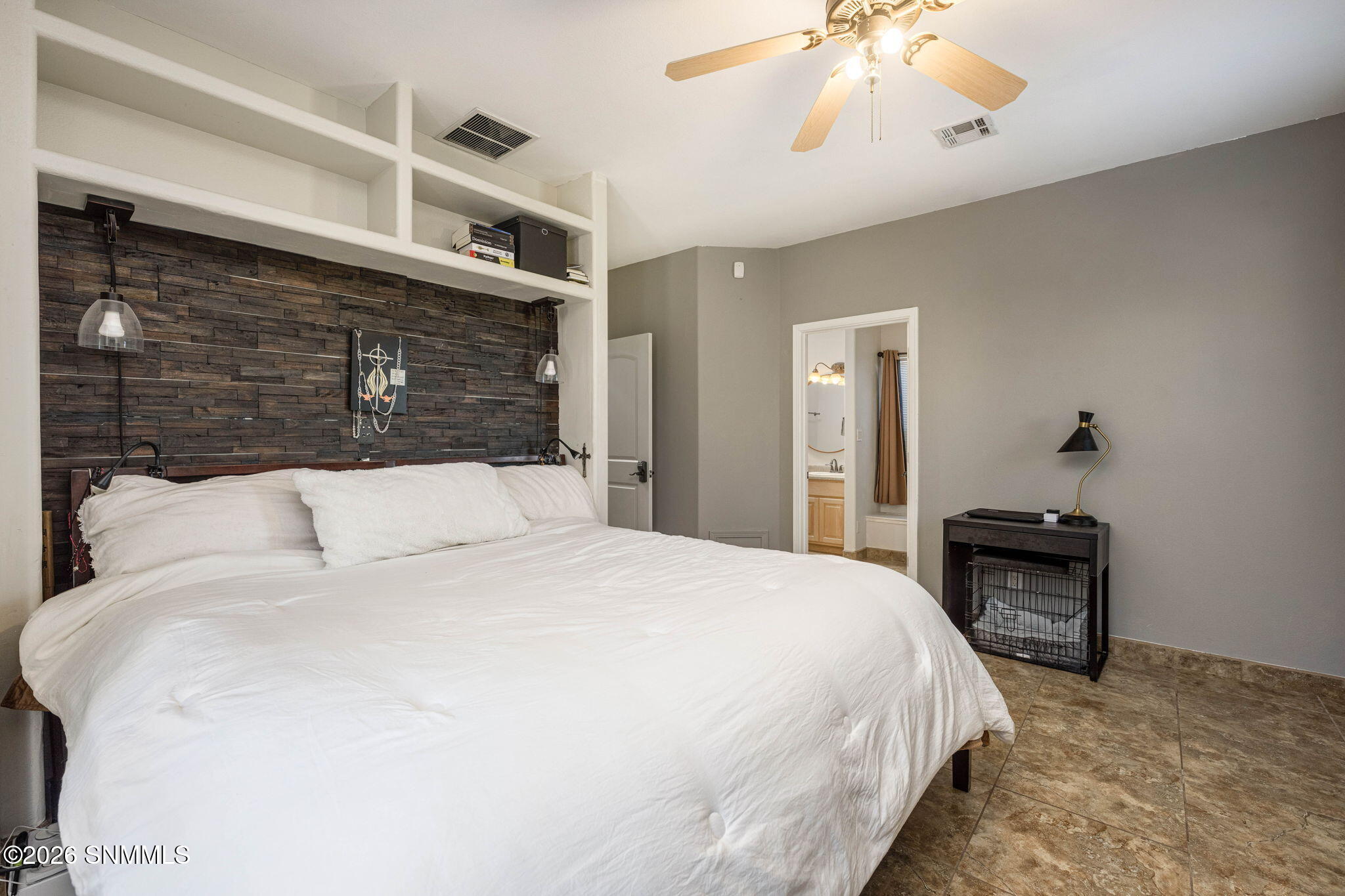 27-web-or-mls-Snappin Homes (SanCarlos51