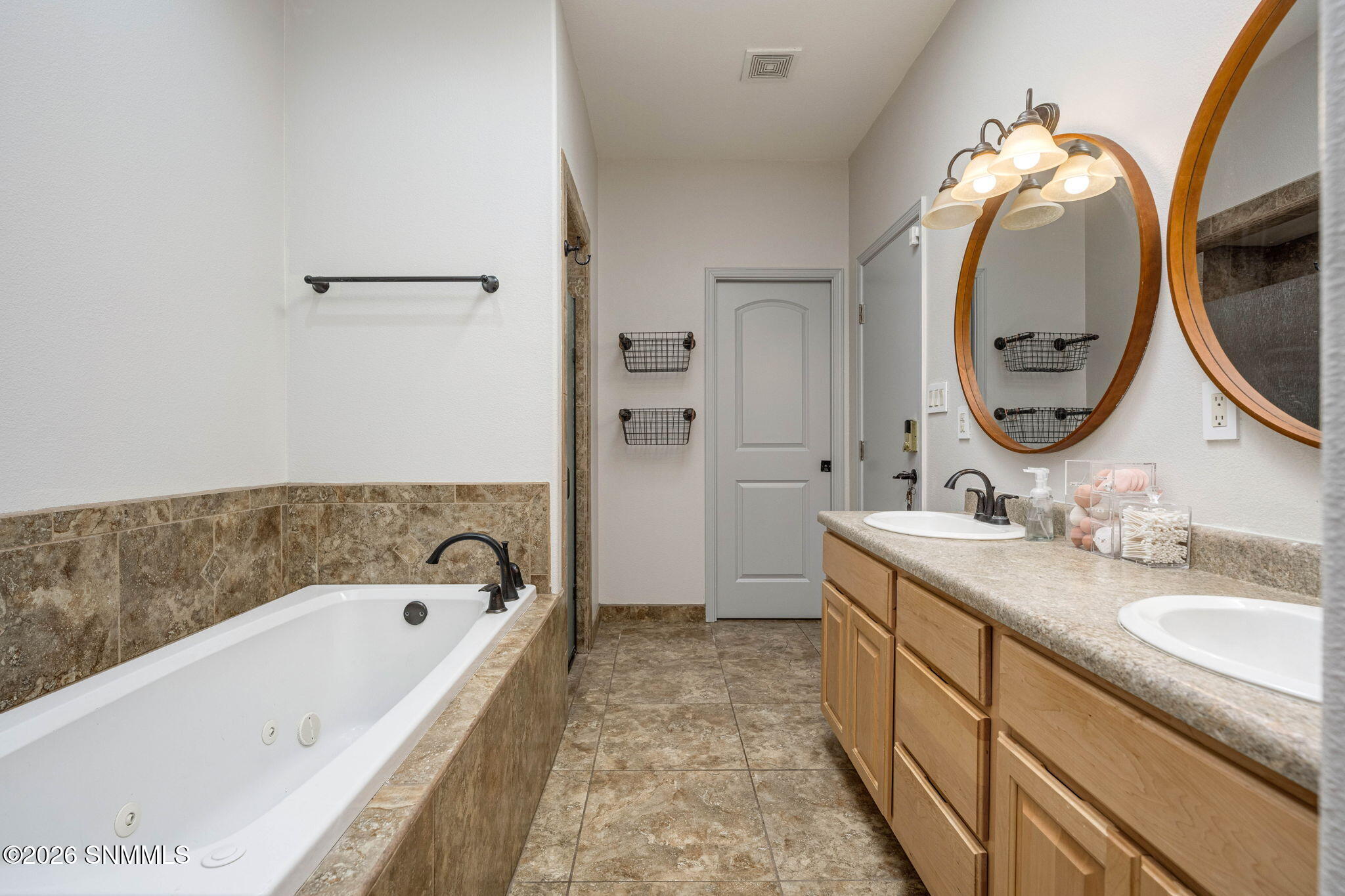 29-web-or-mls-Snappin Homes (SanCarlos51