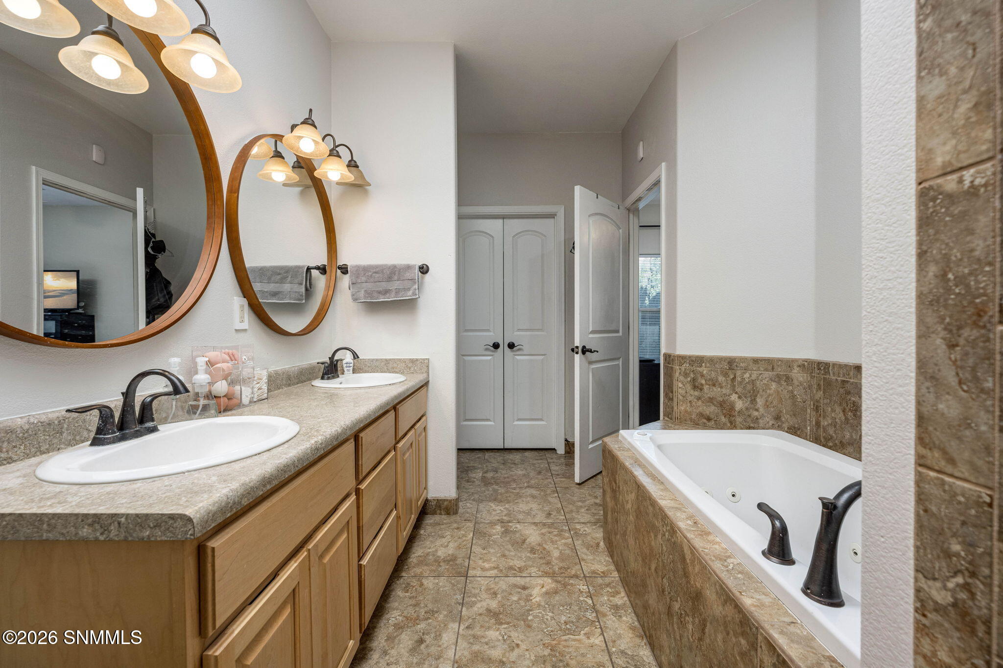 32-web-or-mls-Snappin Homes (SanCarlos51