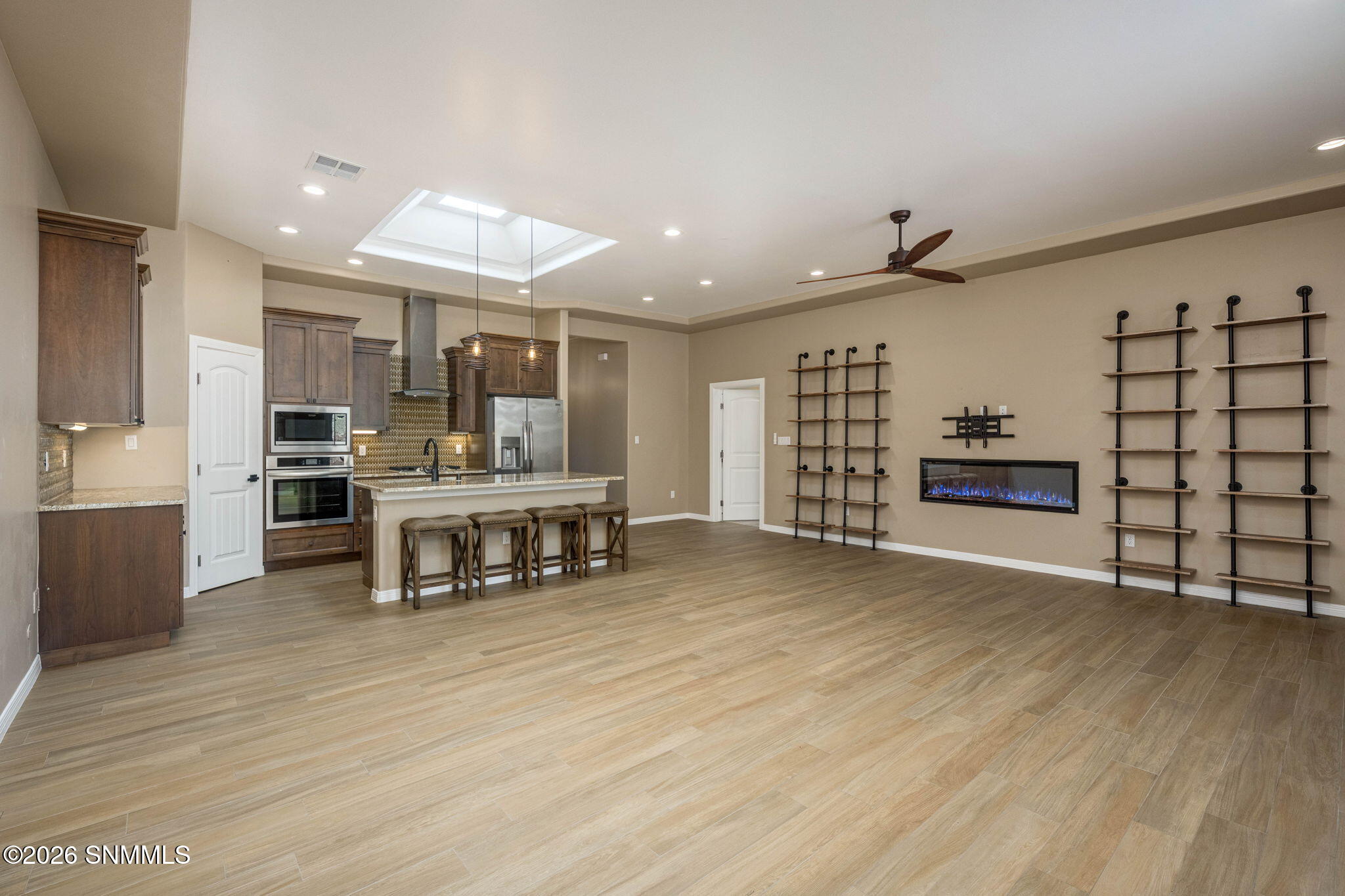 14-web-or-mls-Snappin Homes (Tayvis3893)