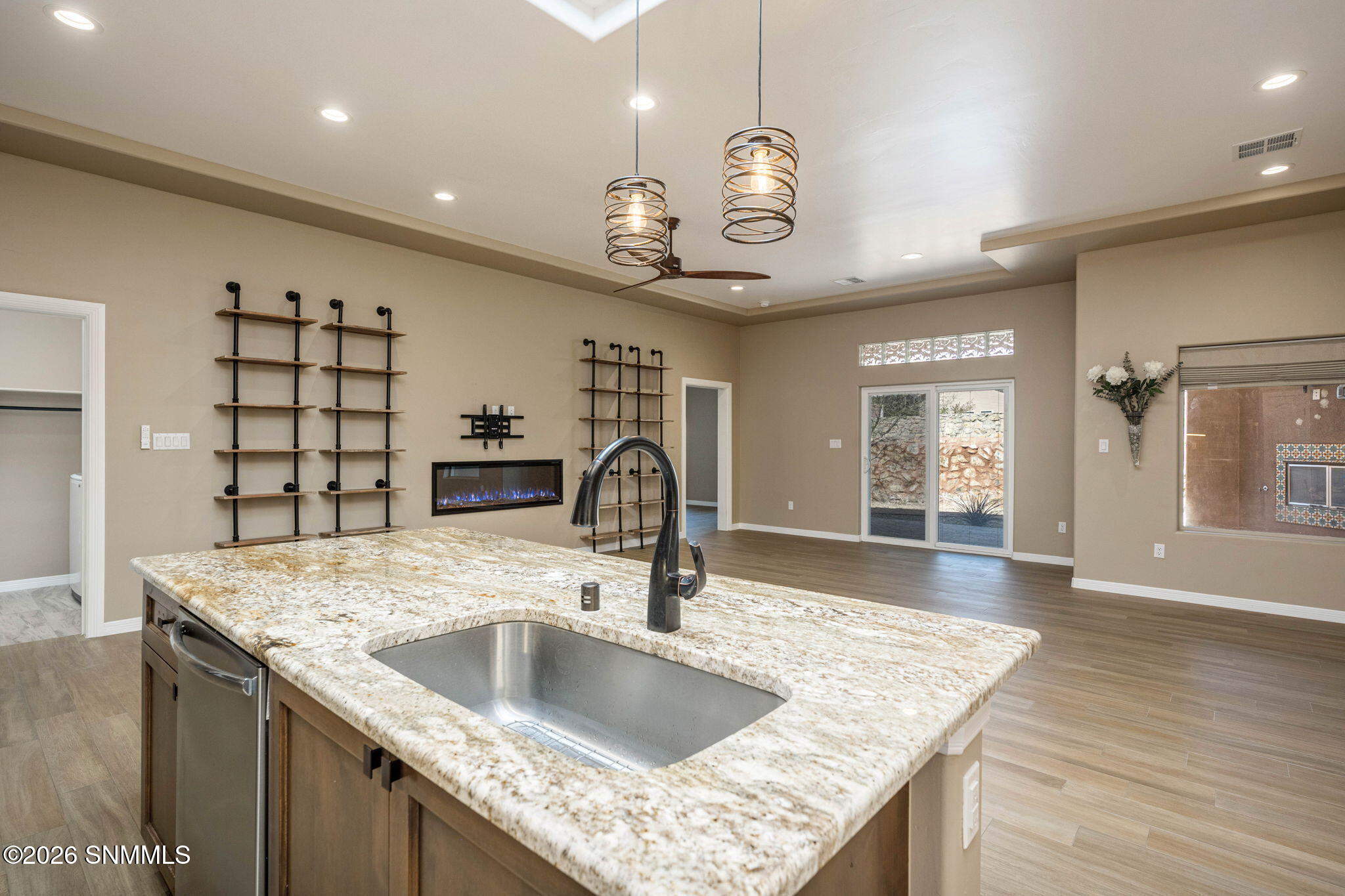 20-web-or-mls-Snappin Homes (Tayvis3893)