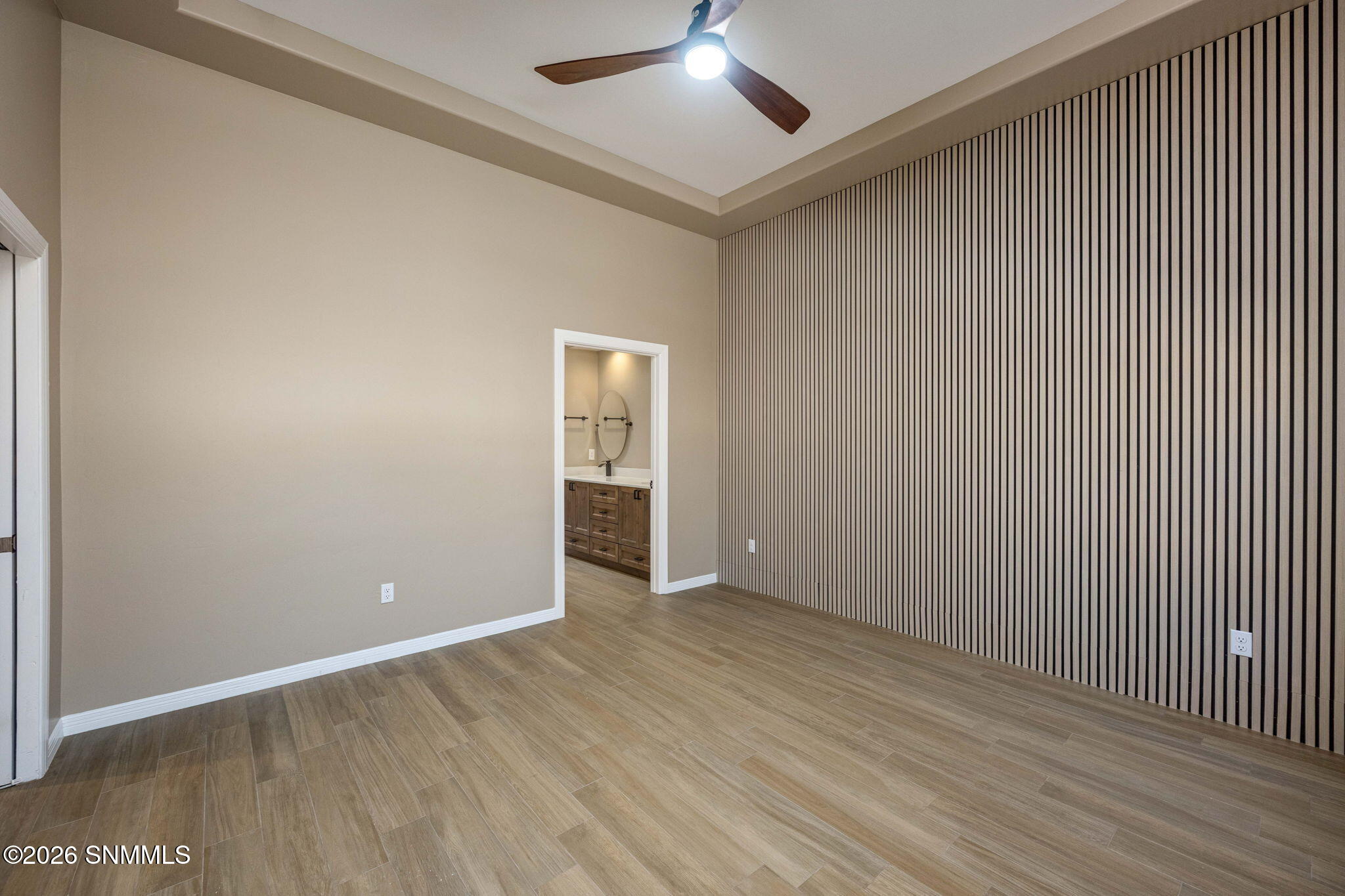 24-web-or-mls-Snappin Homes (Tayvis3893)