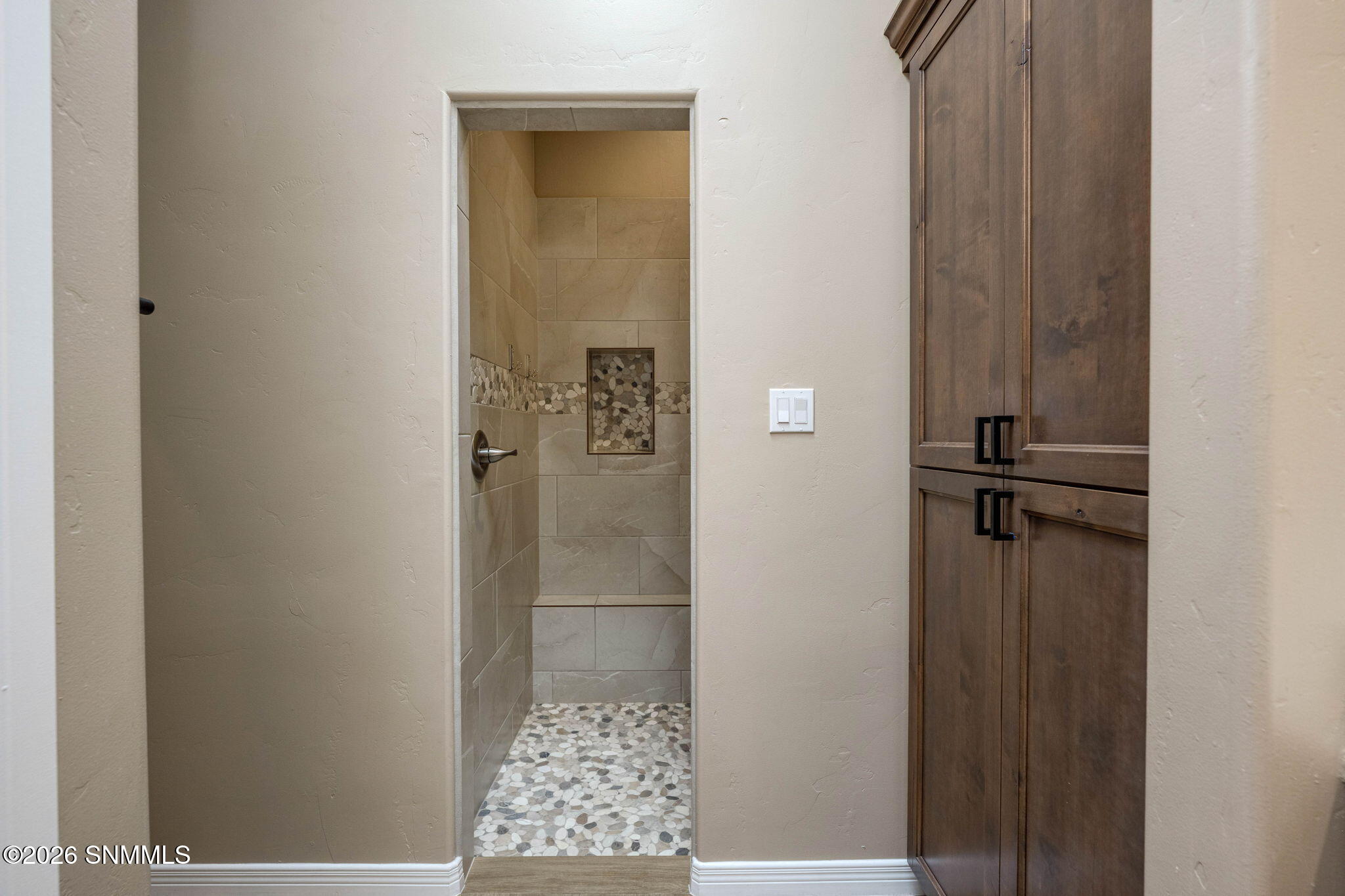 28-web-or-mls-Snappin Homes (Tayvis3893)