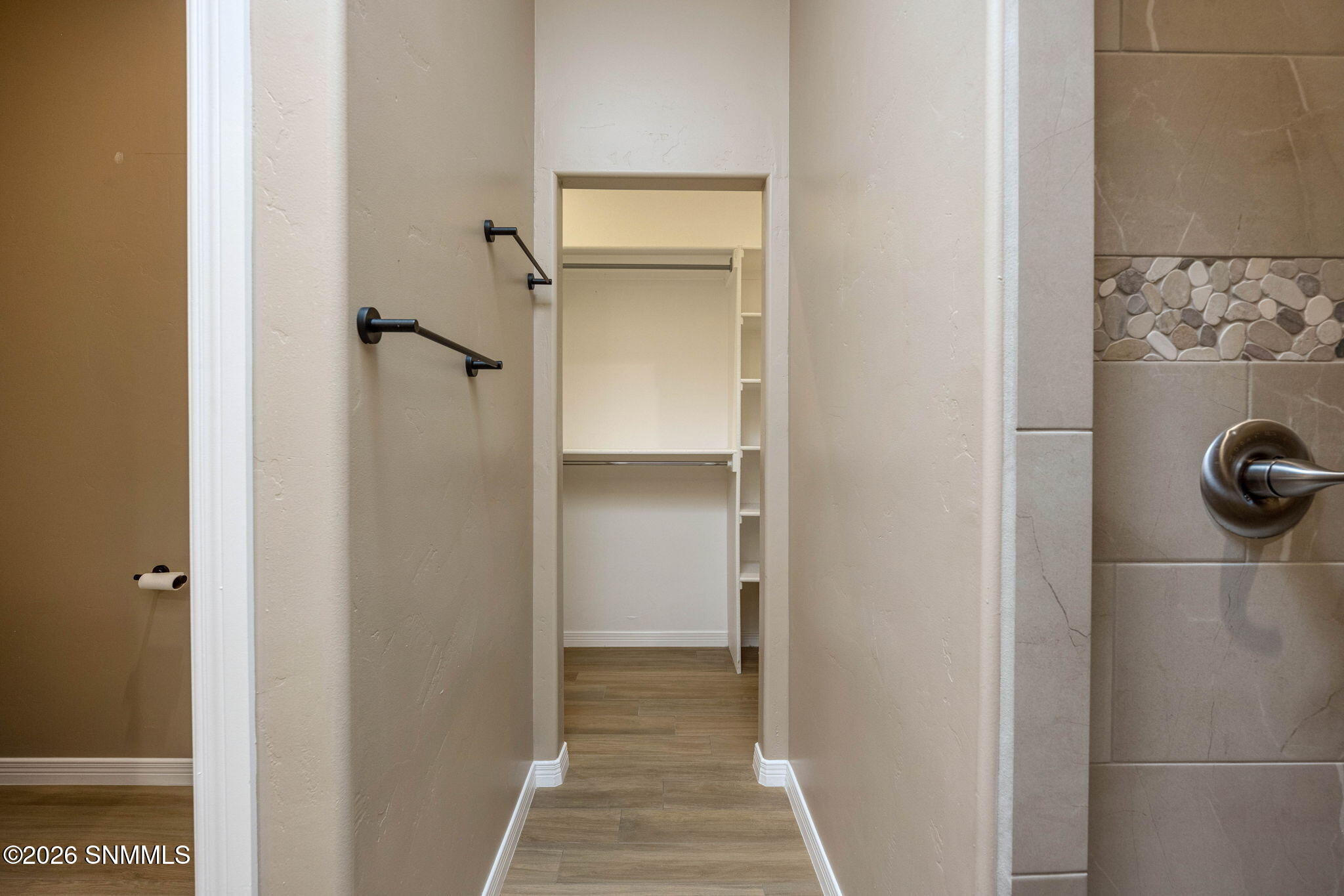 30-web-or-mls-Snappin Homes (Tayvis3893)