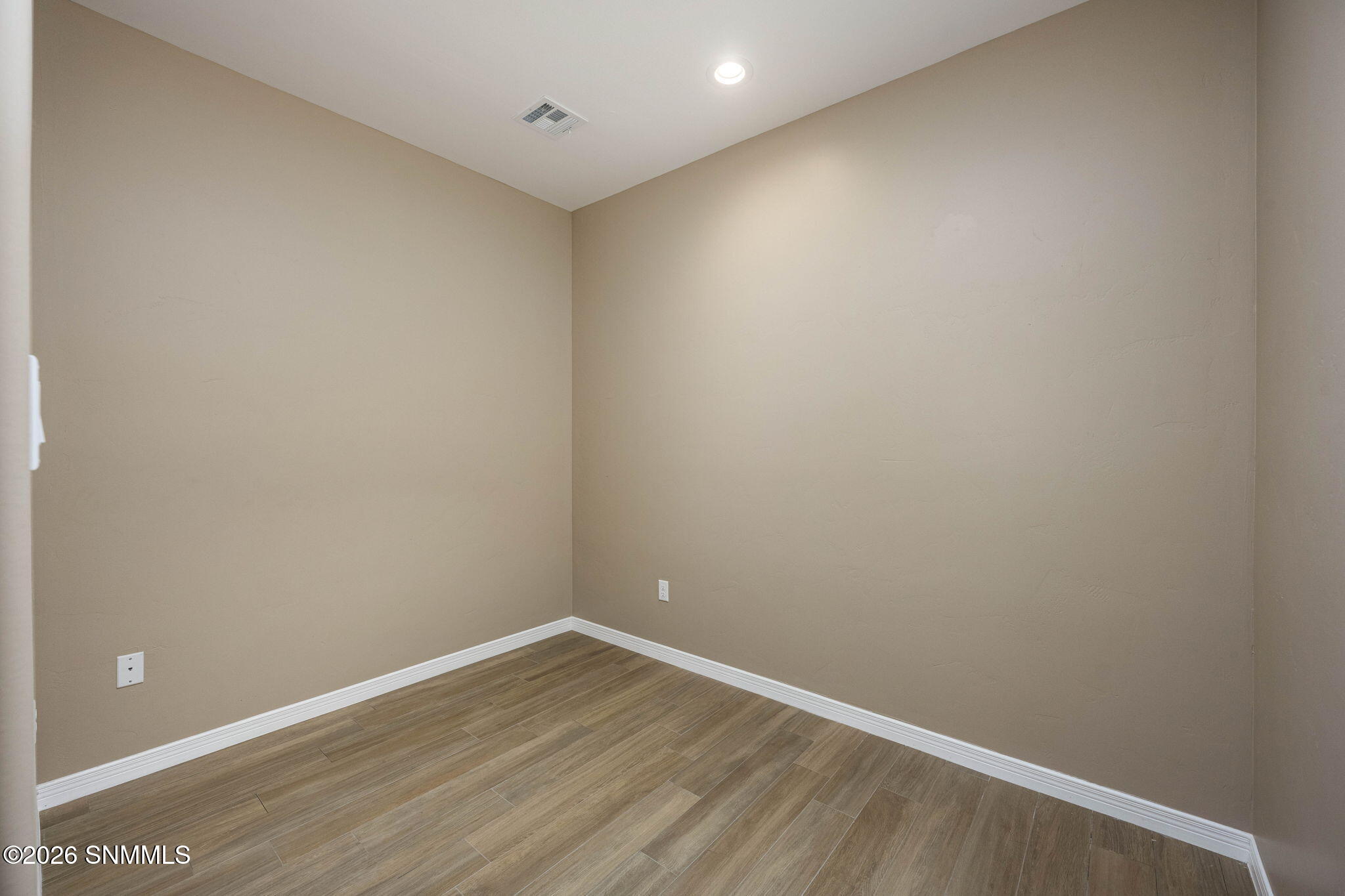 38-web-or-mls-Snappin Homes (Tayvis3893)