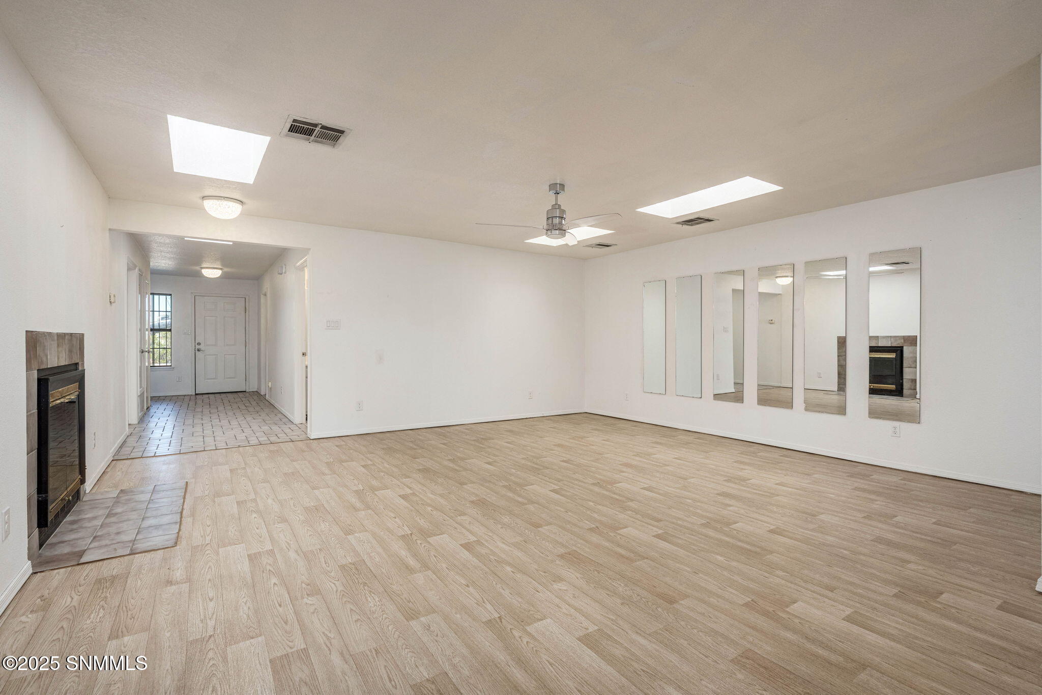 9-web-or-mls-Snappin Homes (CaminoDelRex