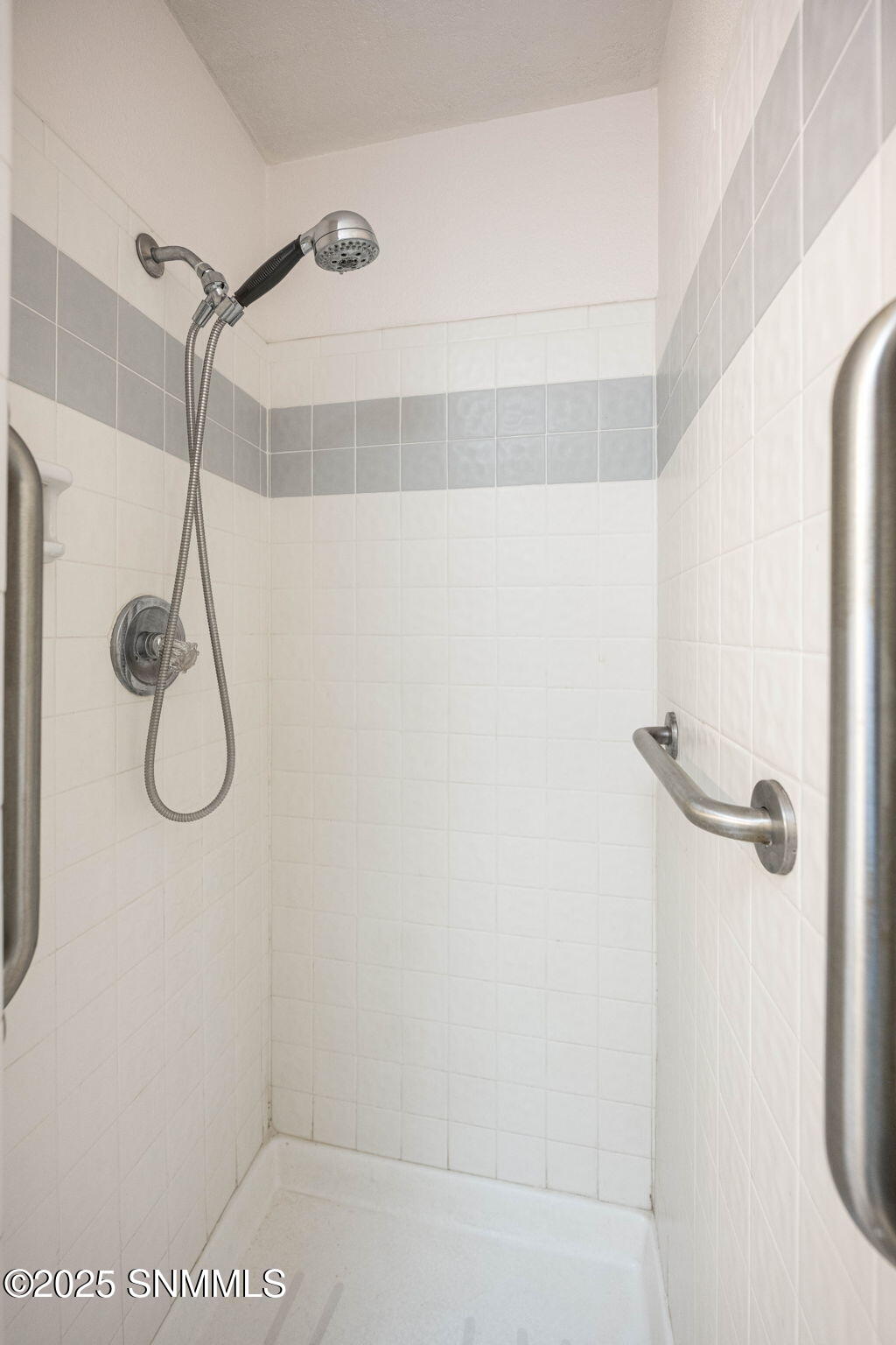 24-web-or-mls-Snappin Homes (CaminoDelRe