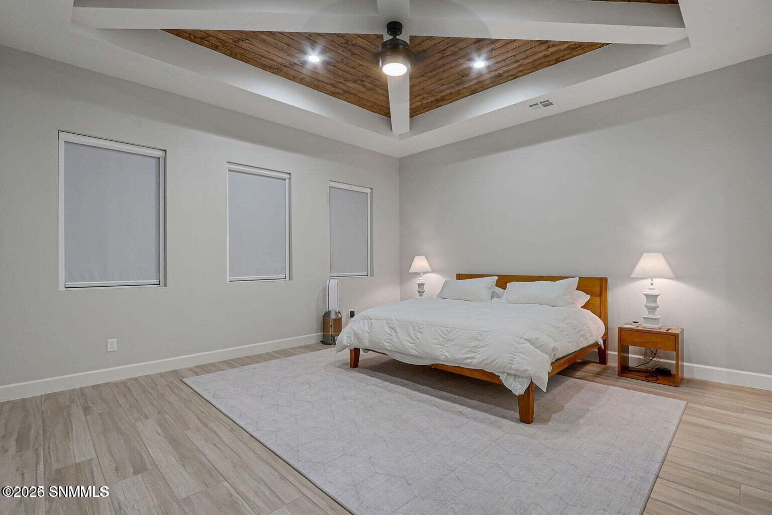 20251130173623177485000000-o