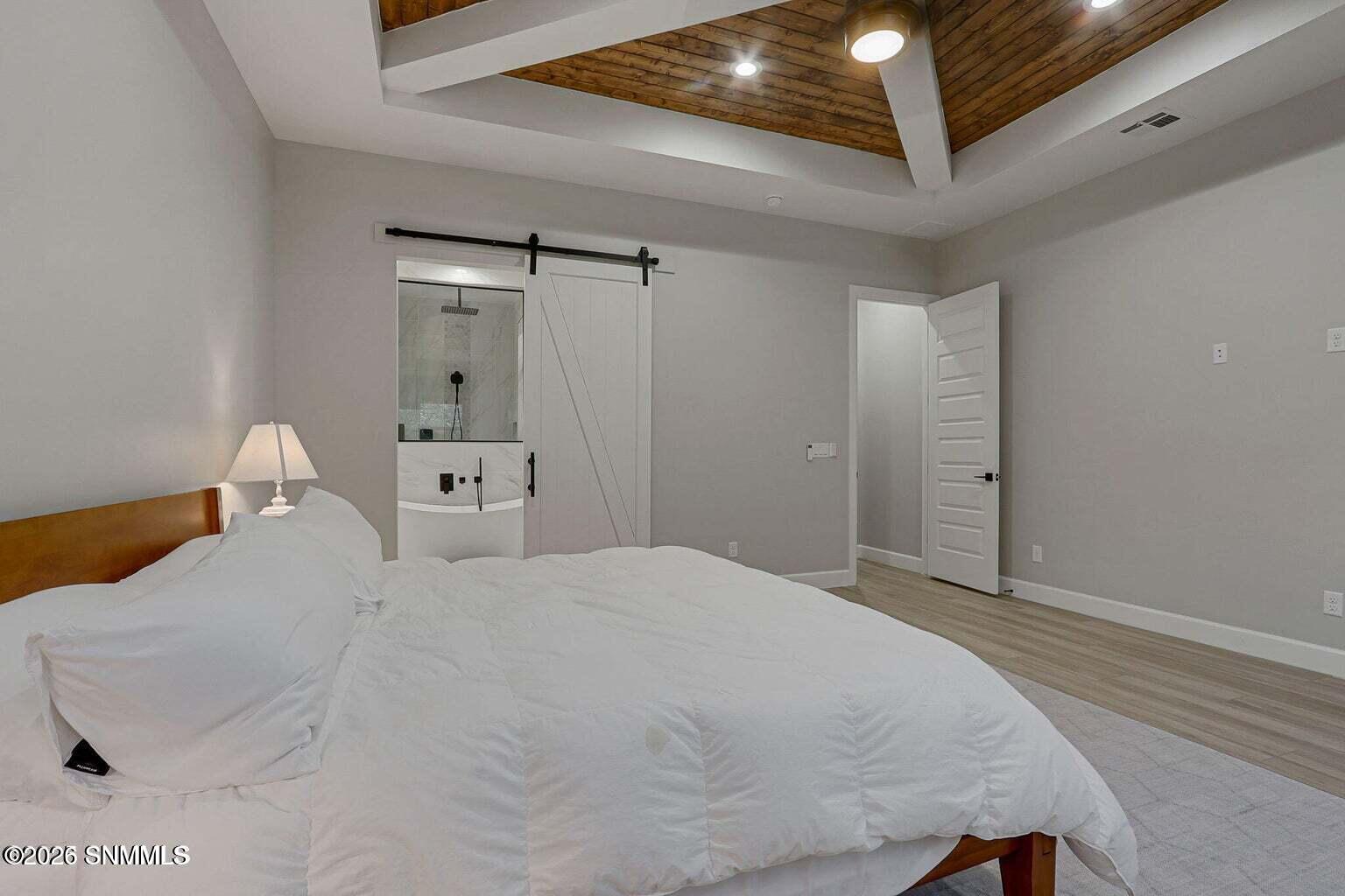 20251130173621488907000000-o