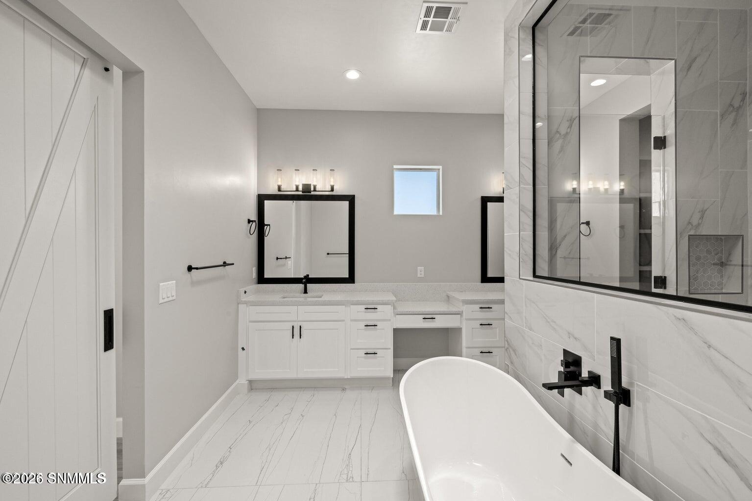 20250912212723952950000000-o