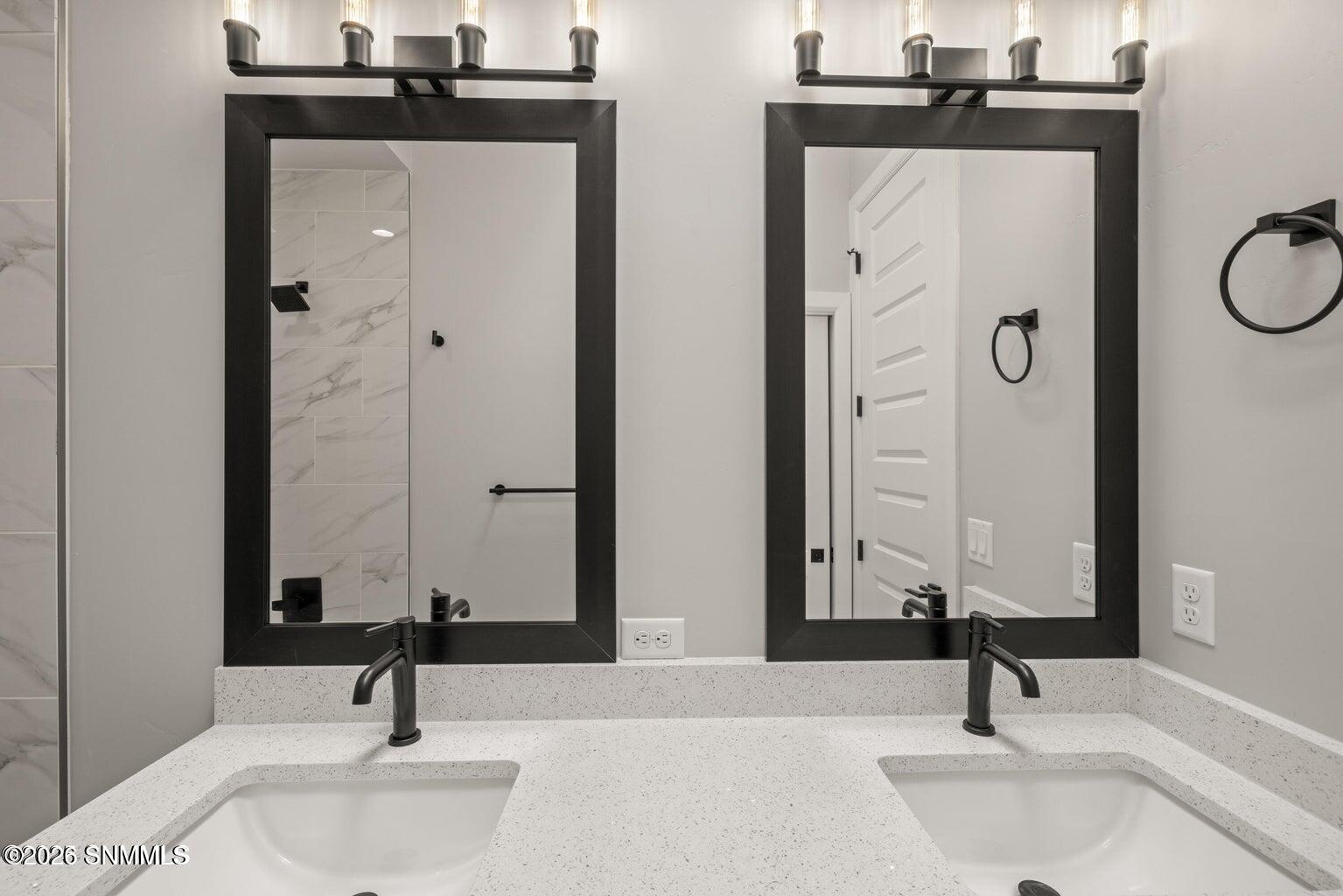 20250912212701985608000000-o