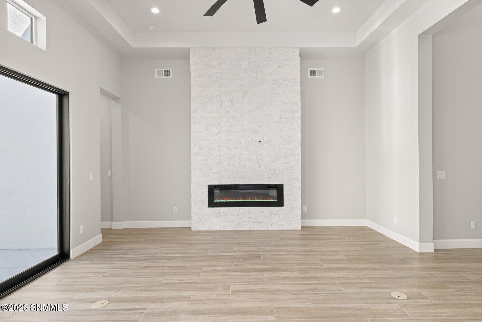 20250912212647551113000000-o