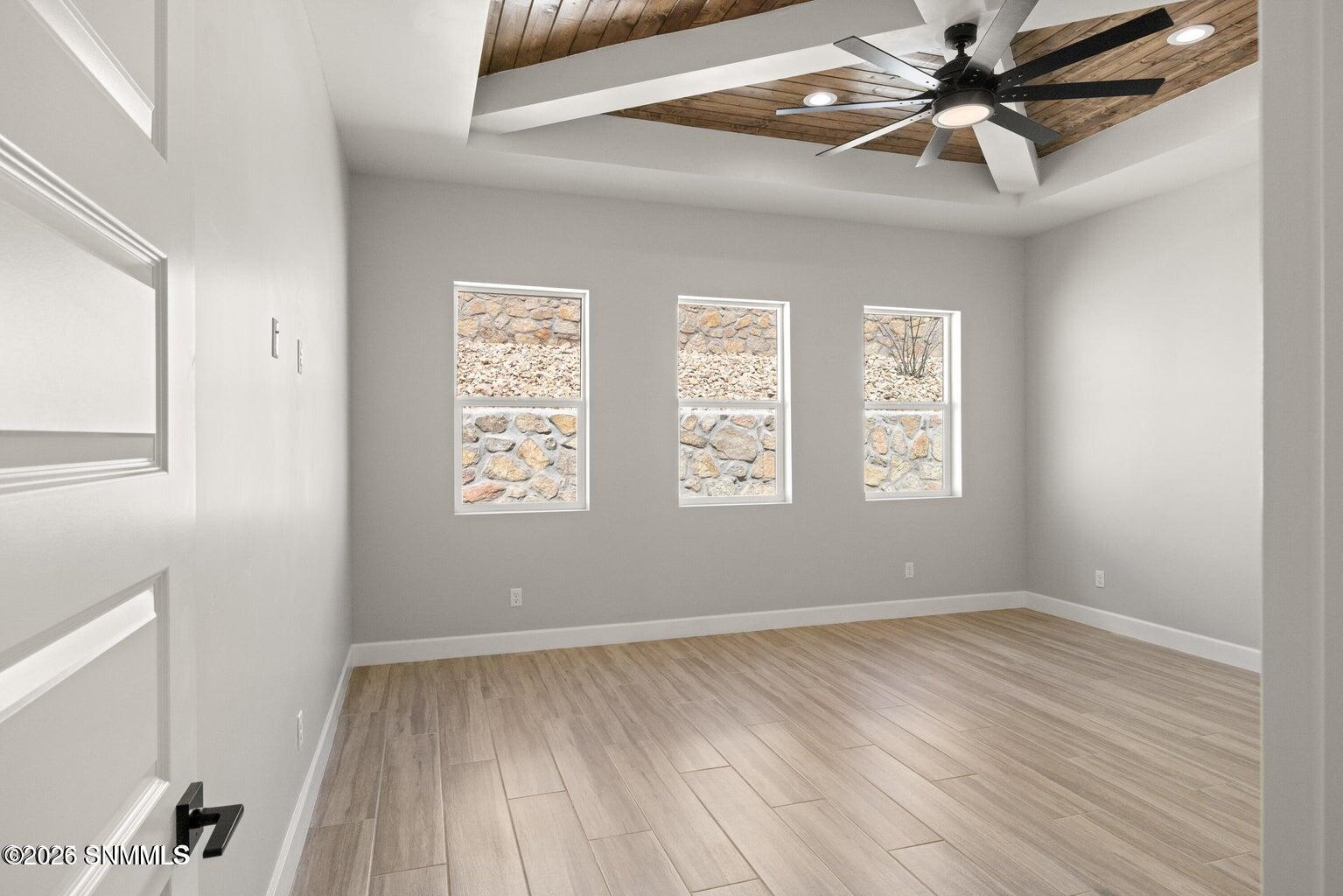 20250912212718692726000000-o