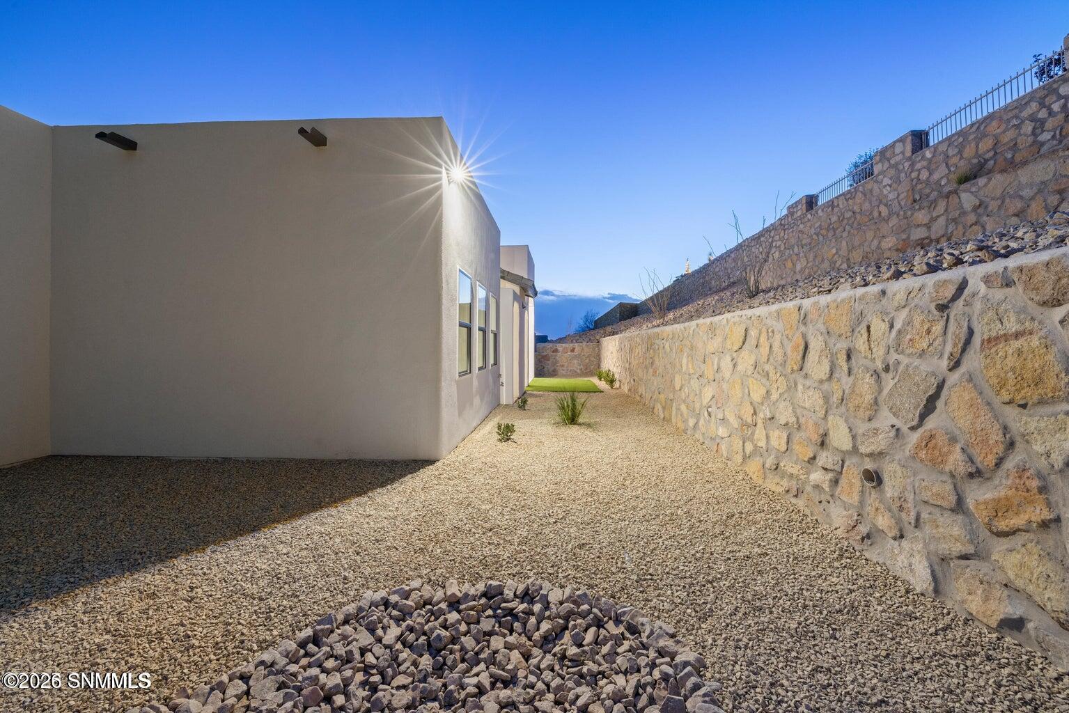 20250912212854963784000000-o