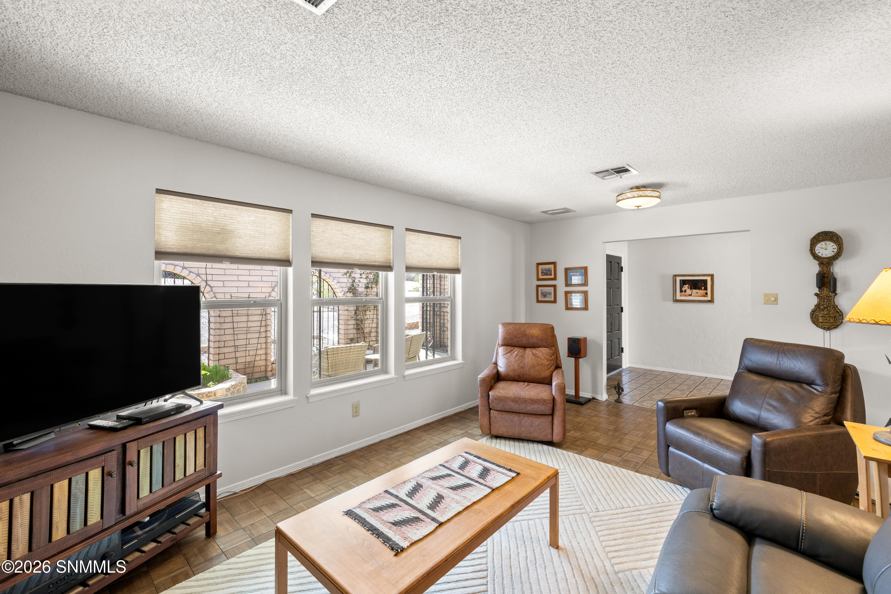 4643-Sandalwood-MLS-Camera-Guy-11