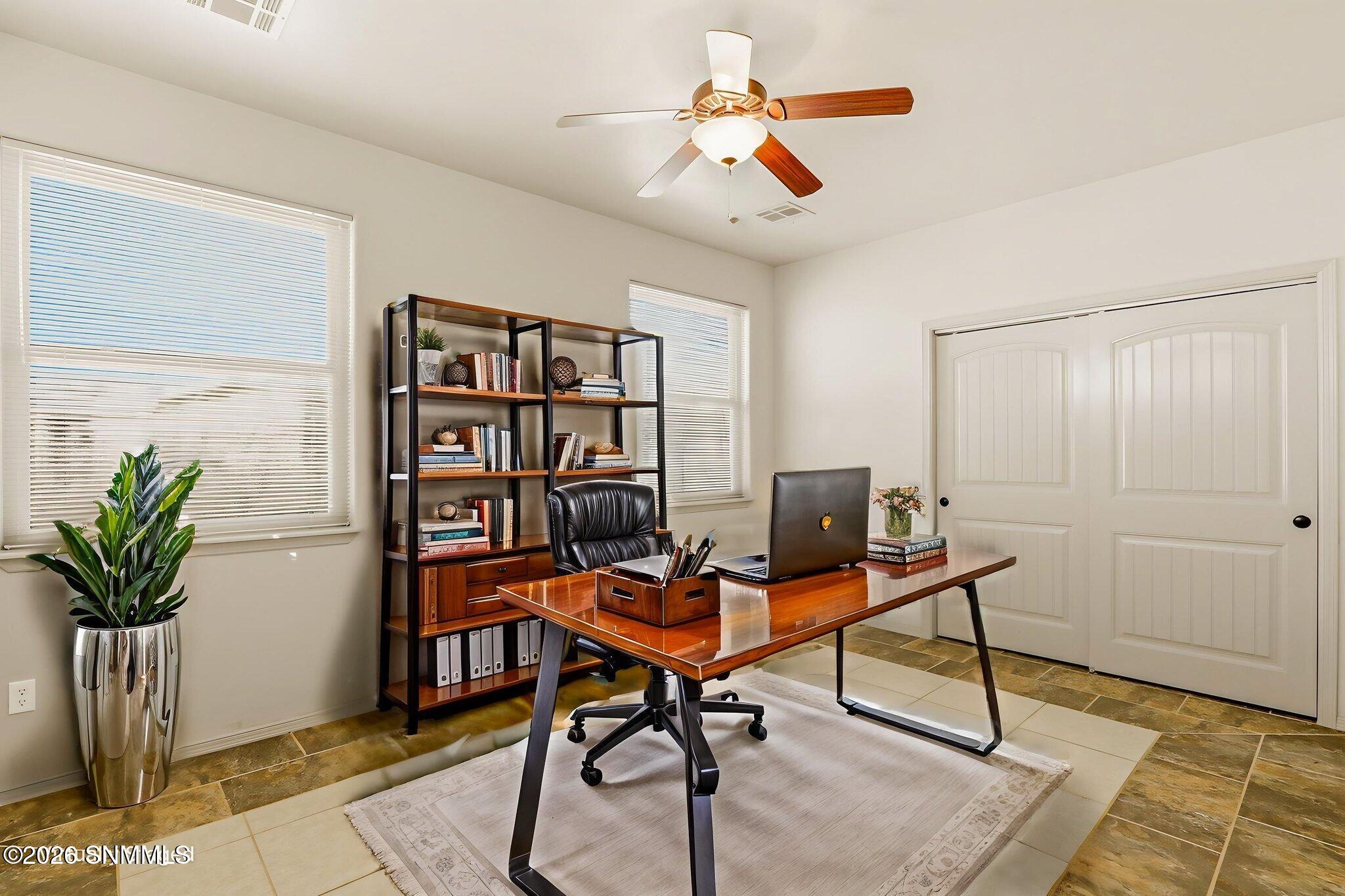 71-web-or-mls-IMG_3065 virtually staged